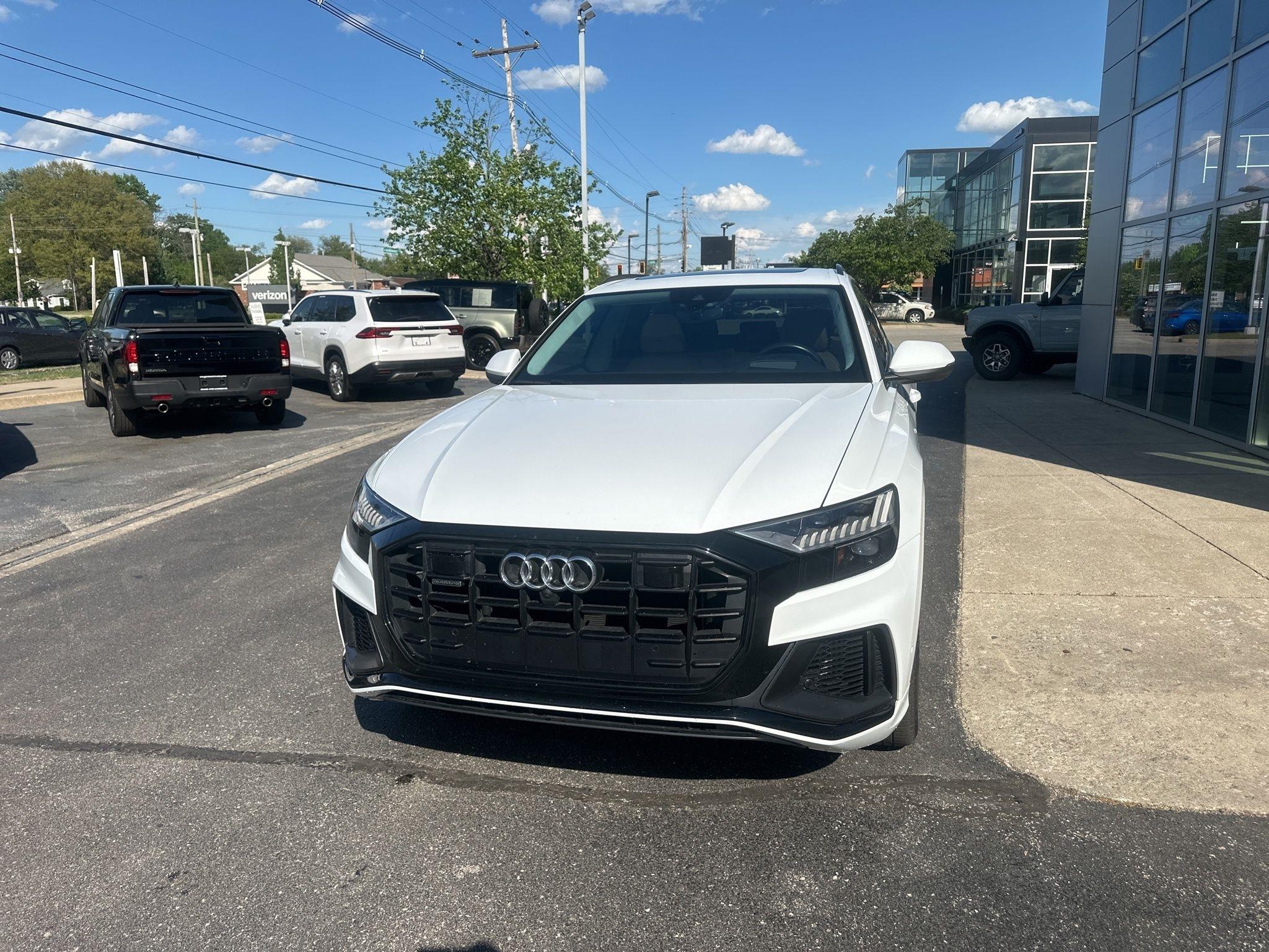 Audi Q8  2020