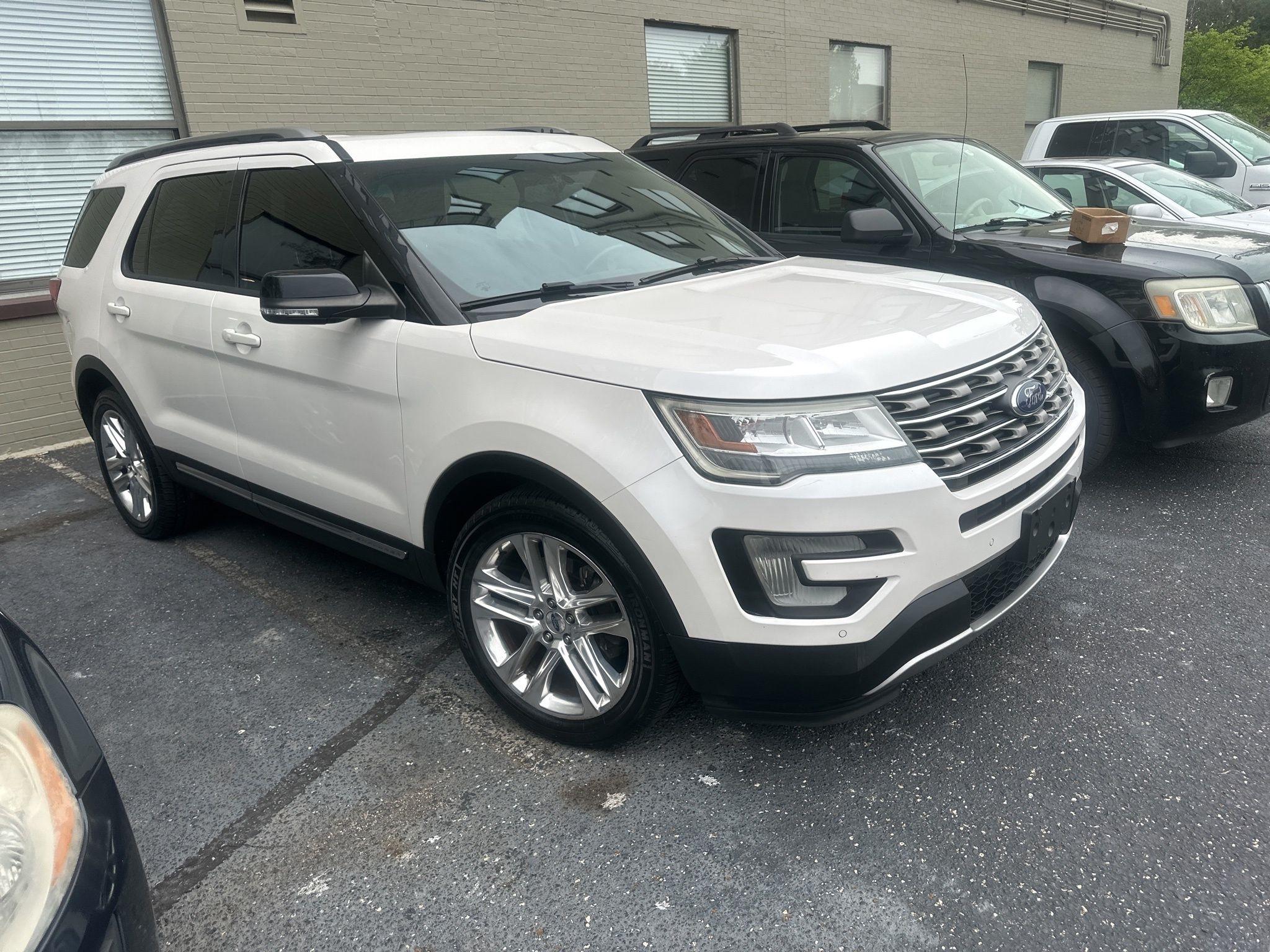 Ford Explorer  2016