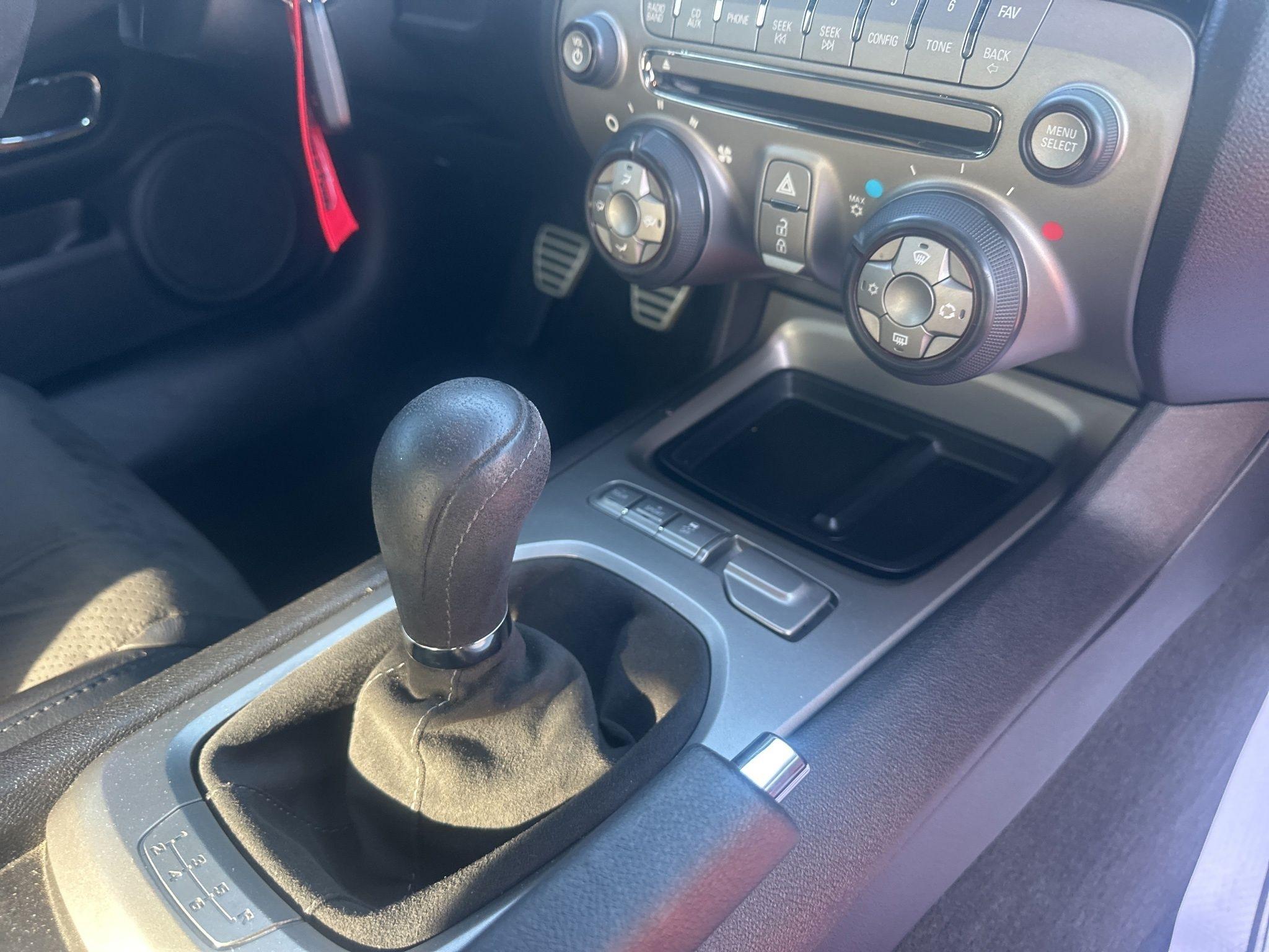 Chevrolet Camaro  2015