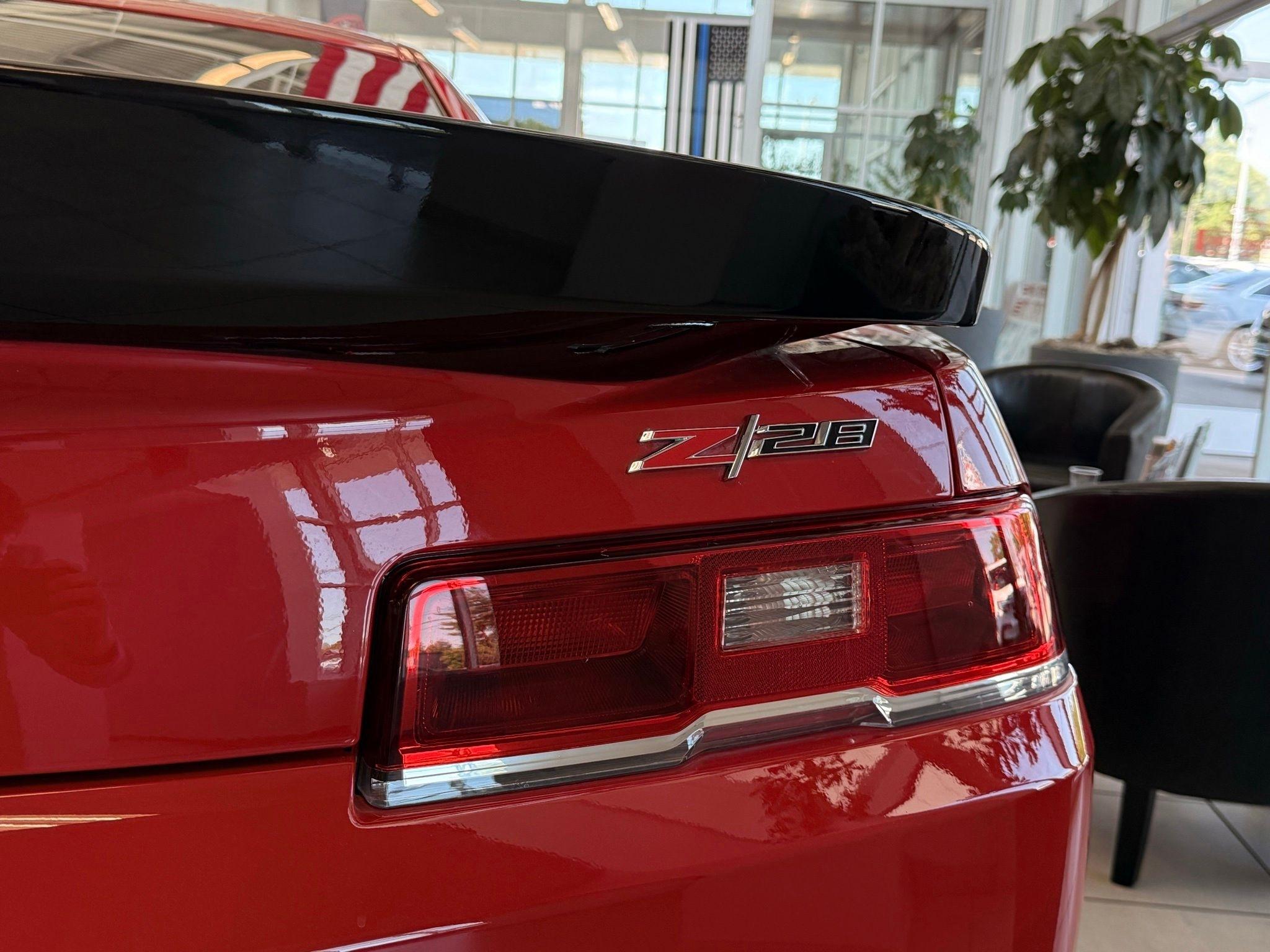 Chevrolet Camaro  2015