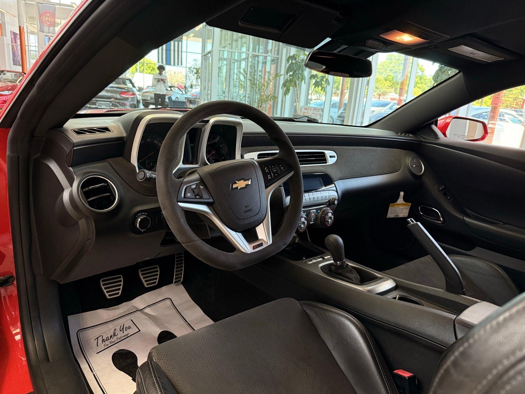 Chevrolet Camaro  2015