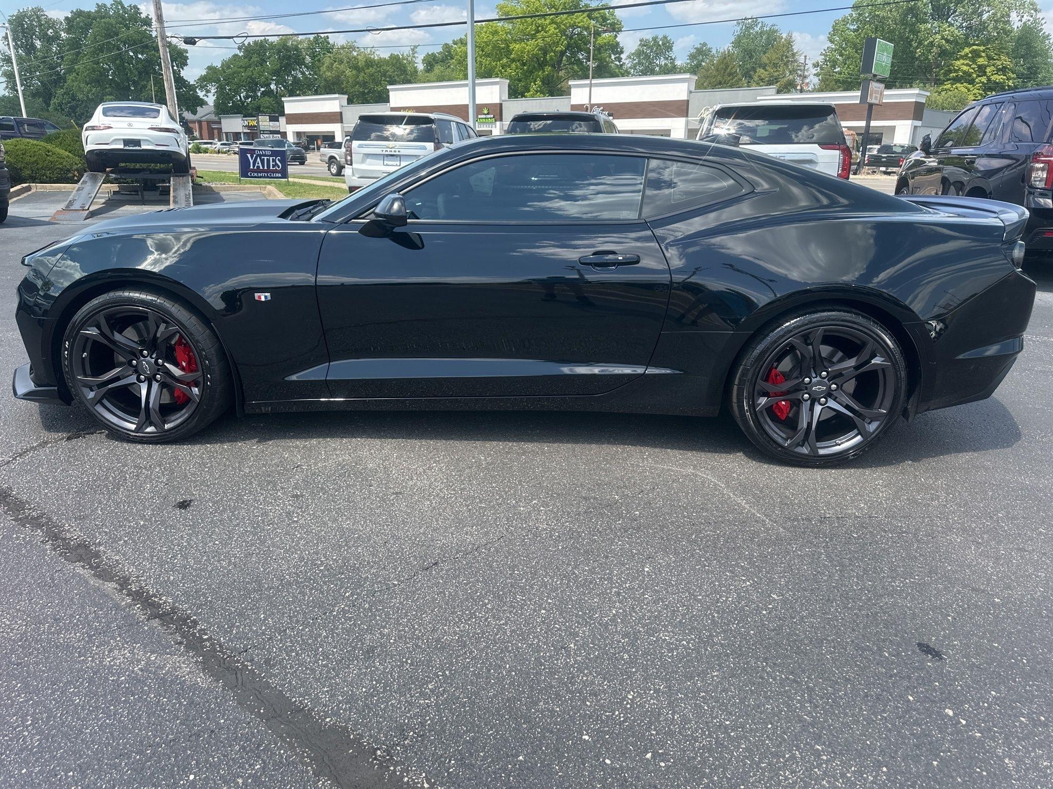 Chevrolet Camaro  2021