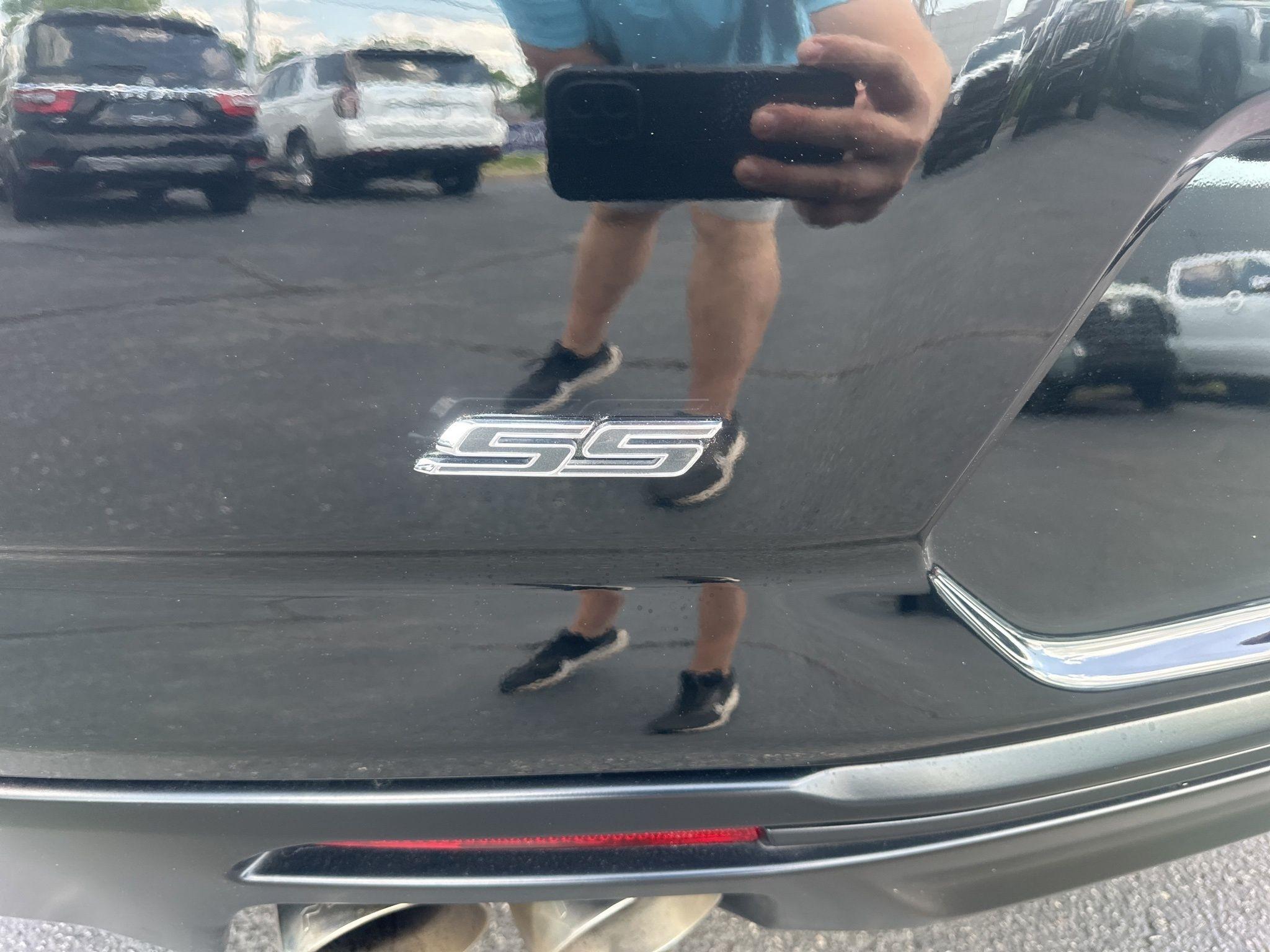 Chevrolet Camaro  2021