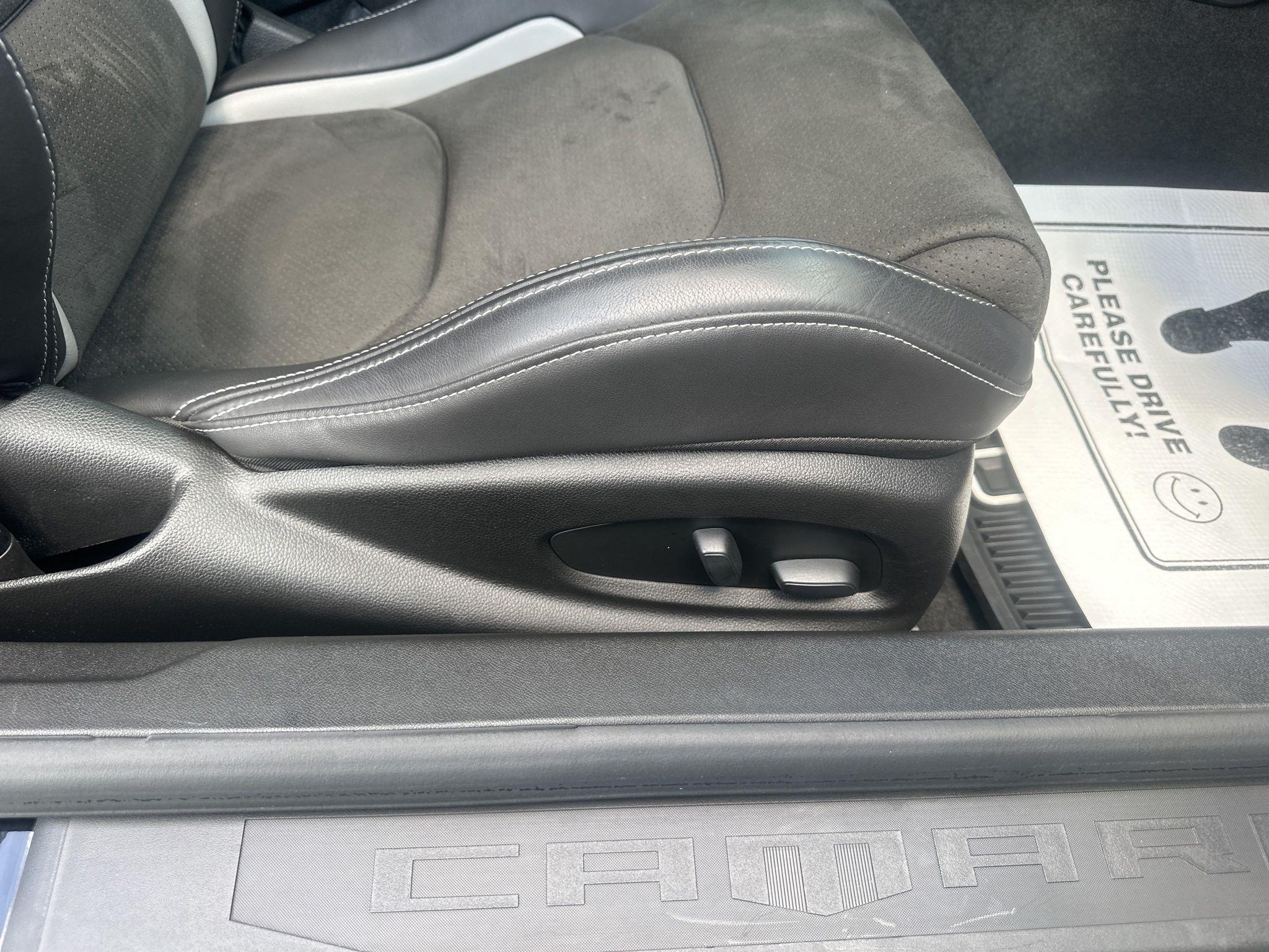 Chevrolet Camaro  2021