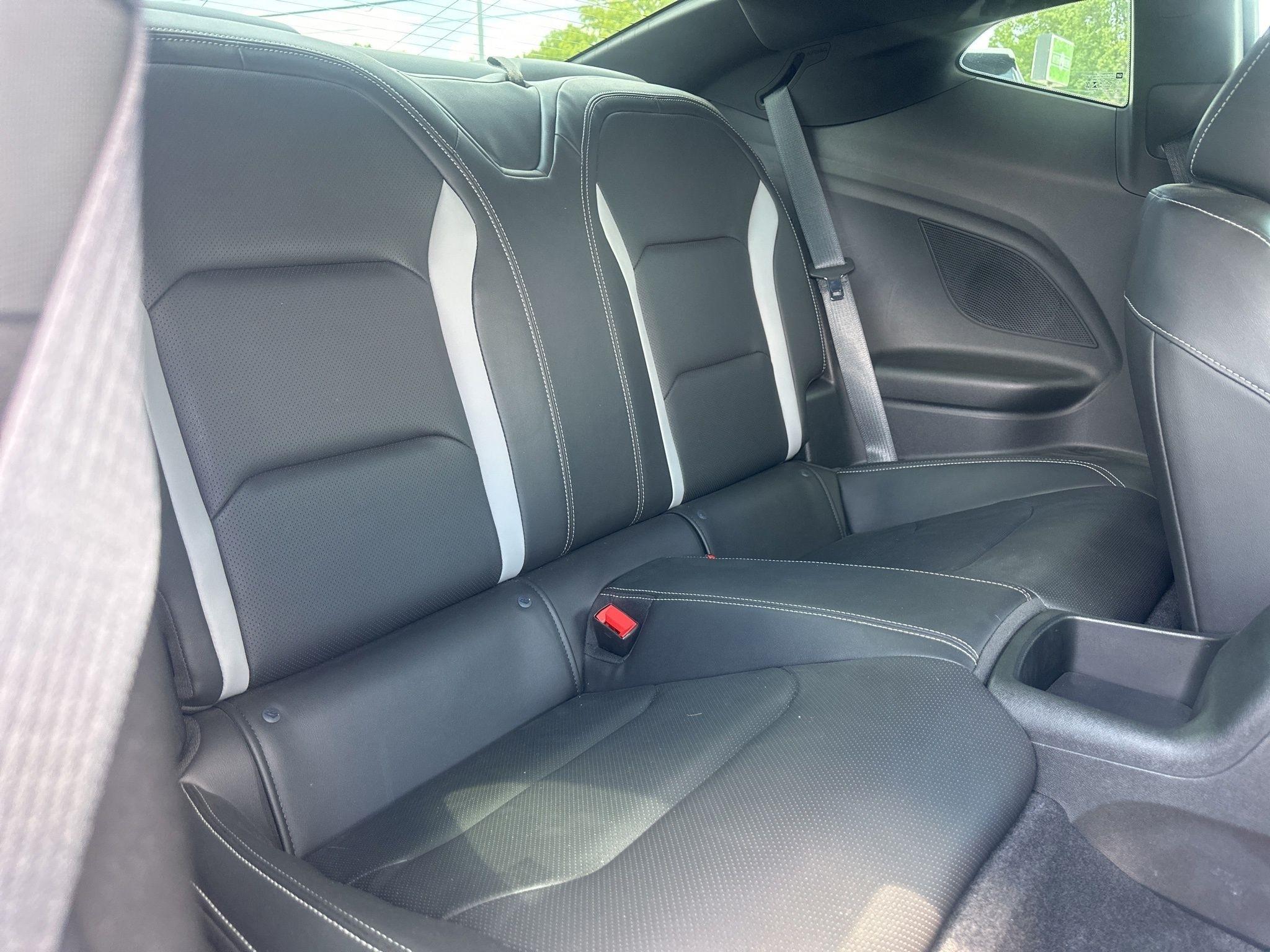 Chevrolet Camaro  2021