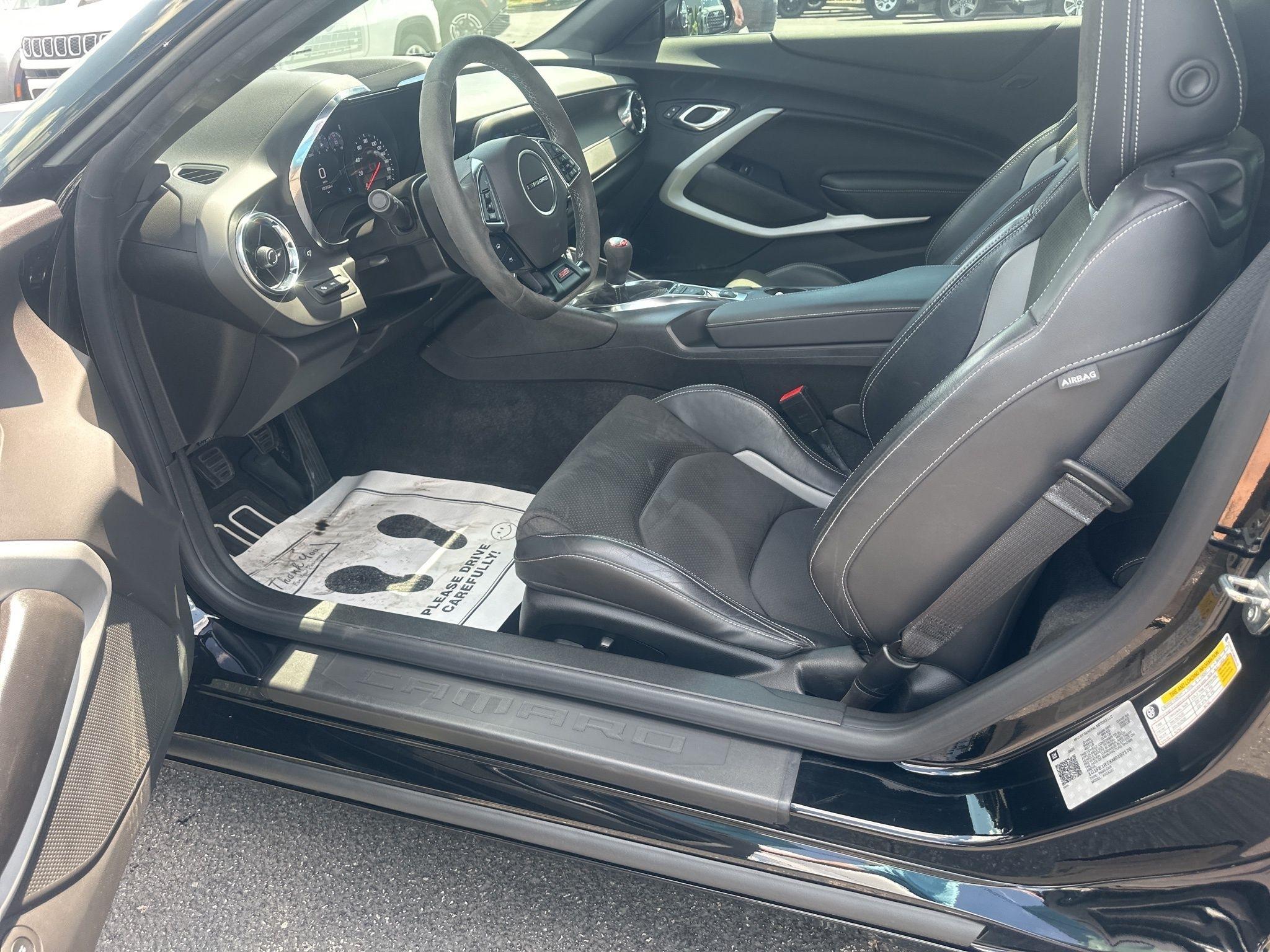 Chevrolet Camaro  2021