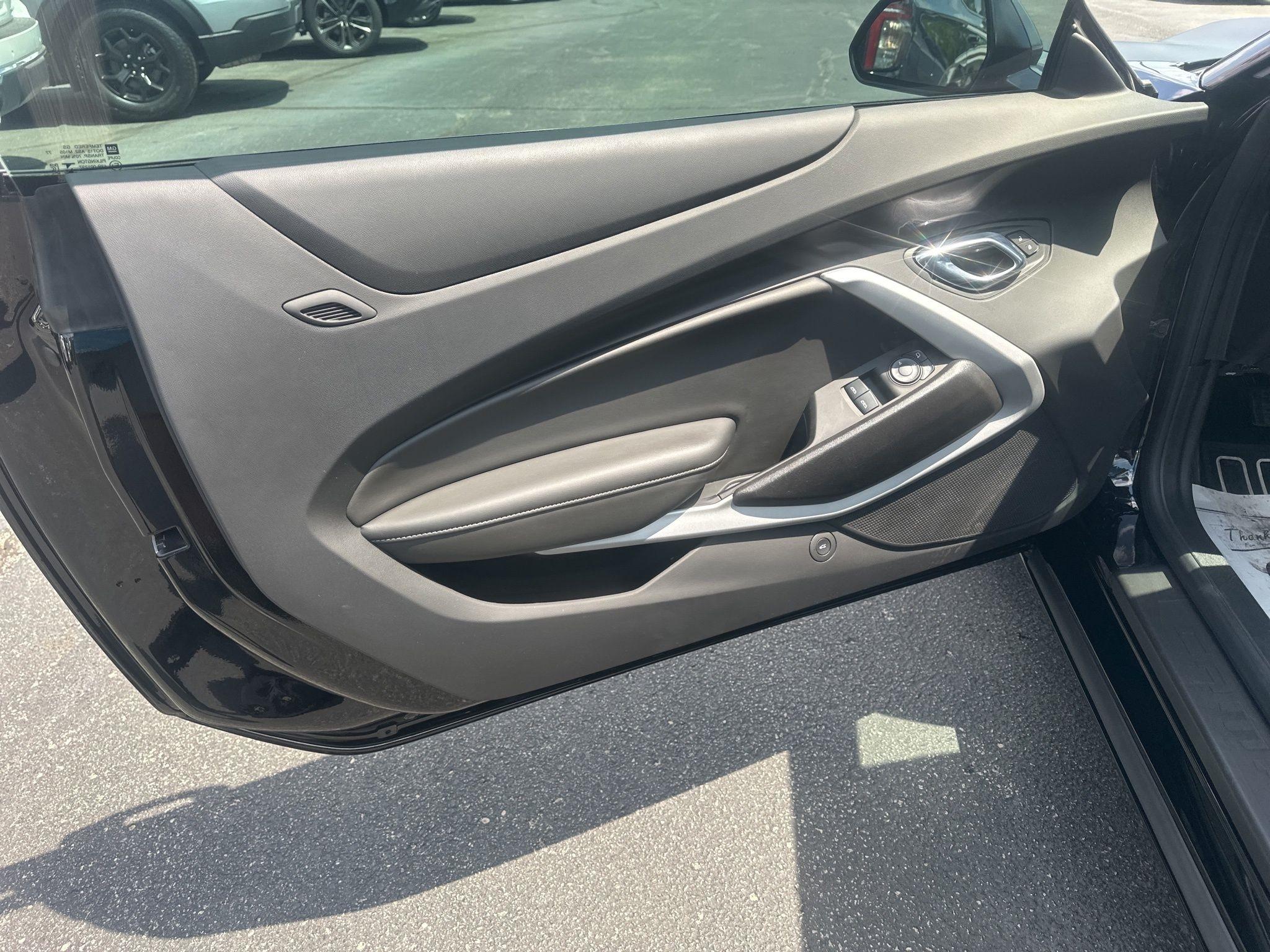 Chevrolet Camaro  2021