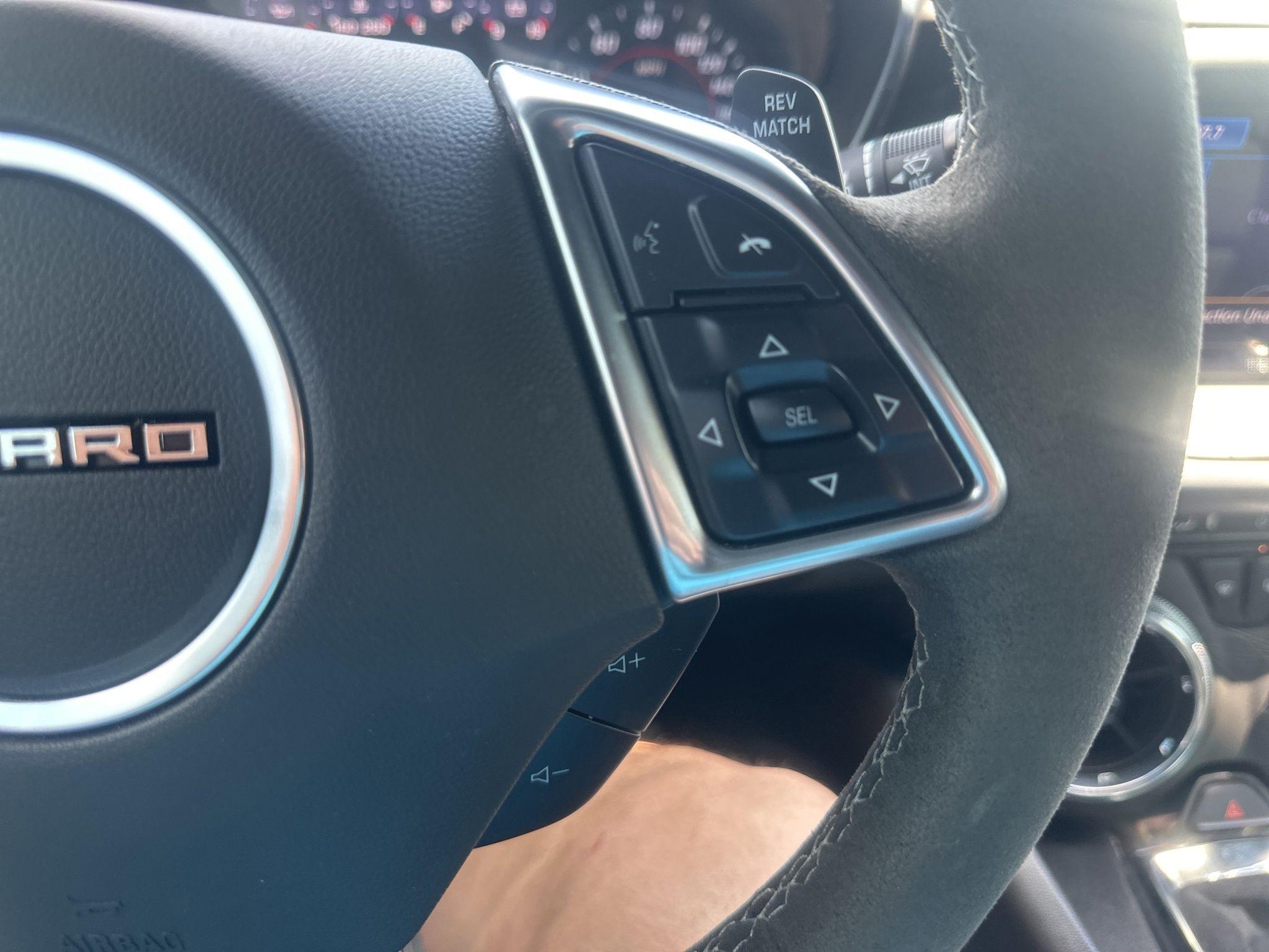 Chevrolet Camaro  2021