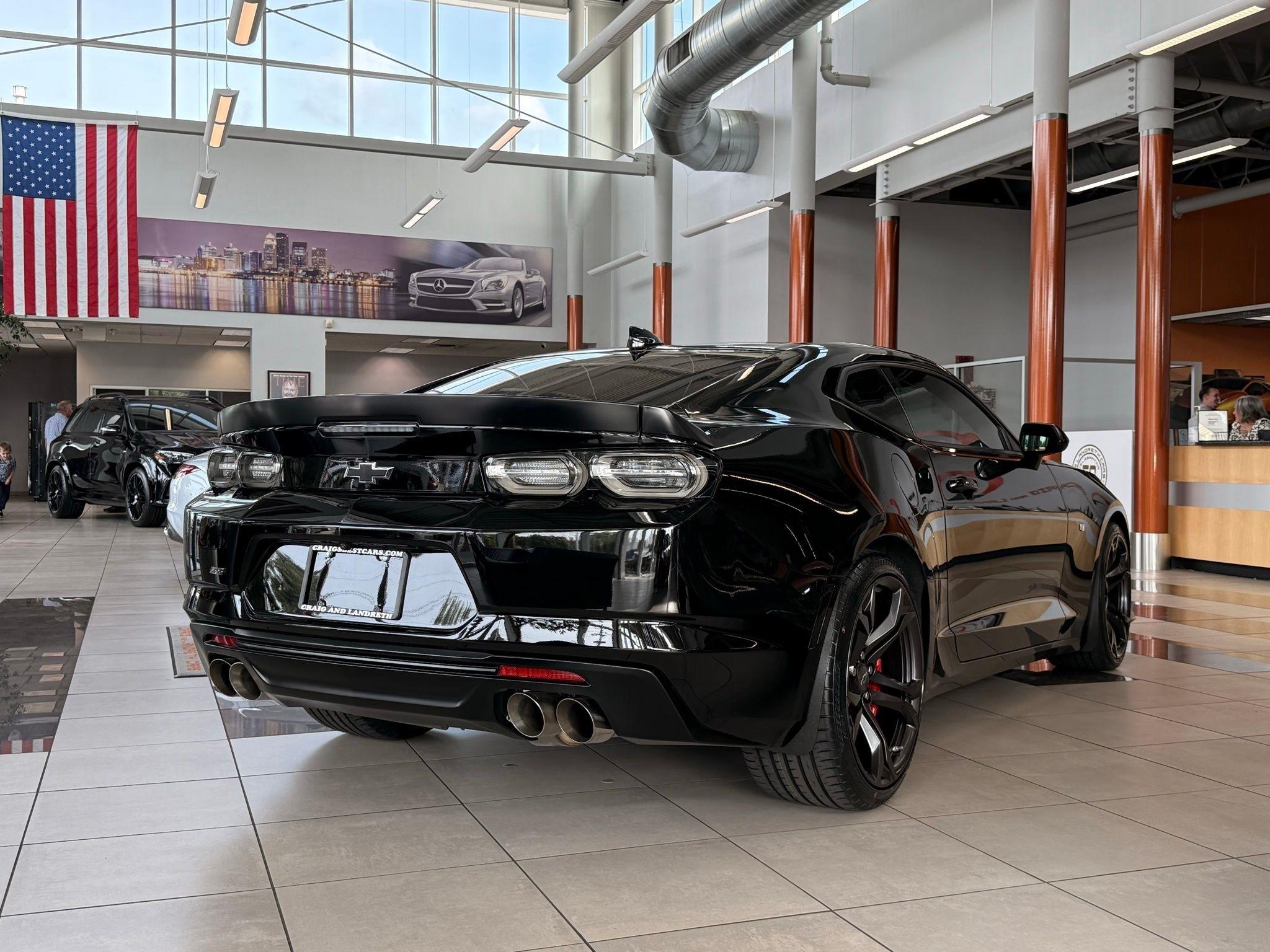 Chevrolet Camaro  2021