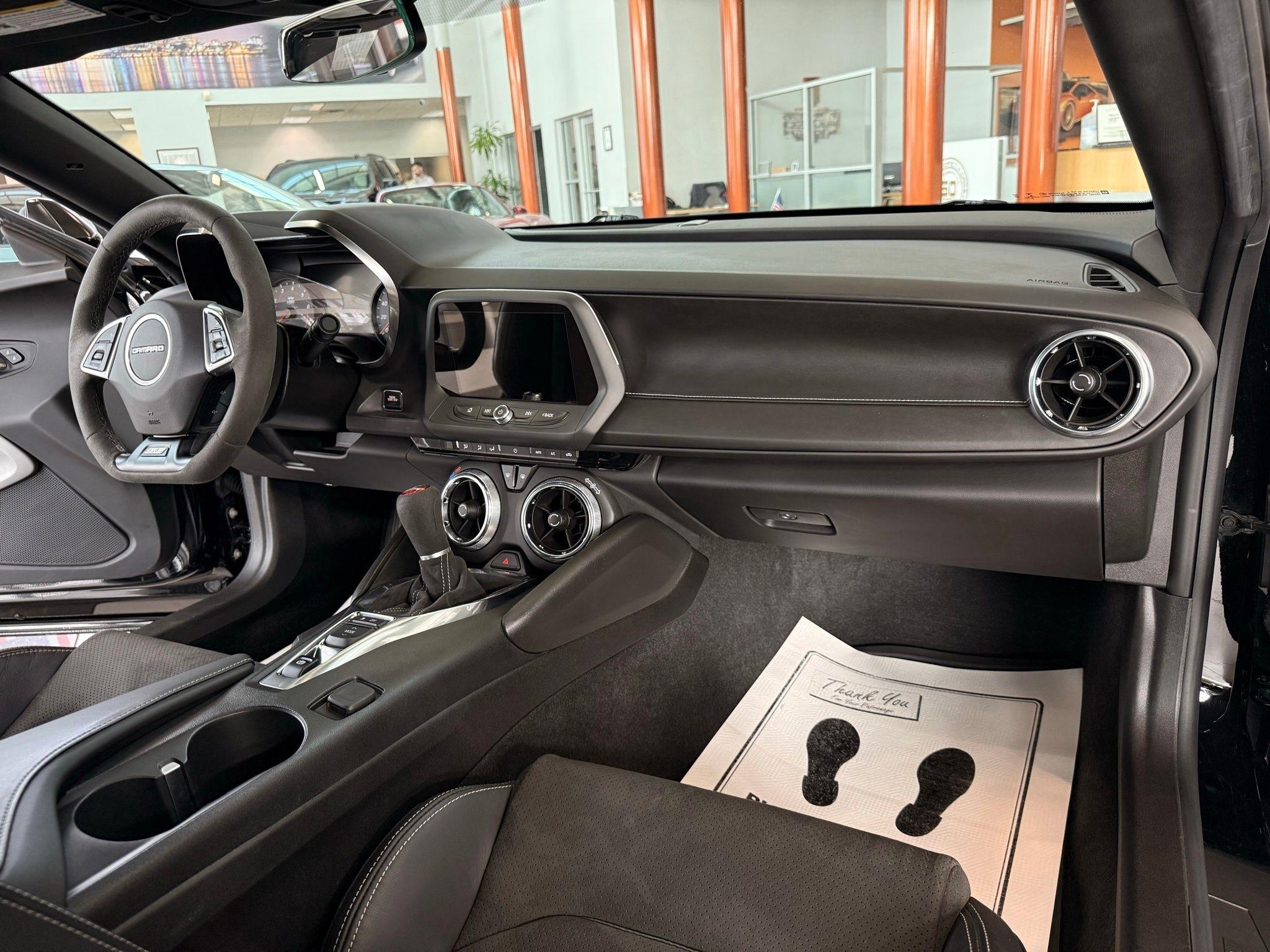 Chevrolet Camaro  2021