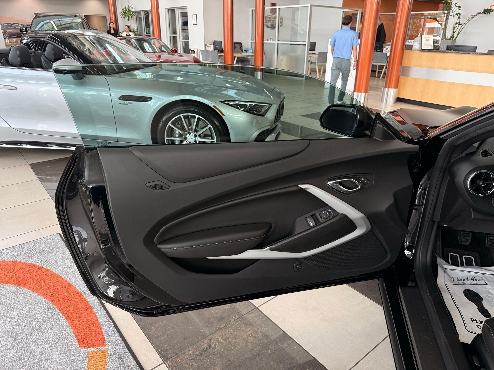 Chevrolet Camaro  2021