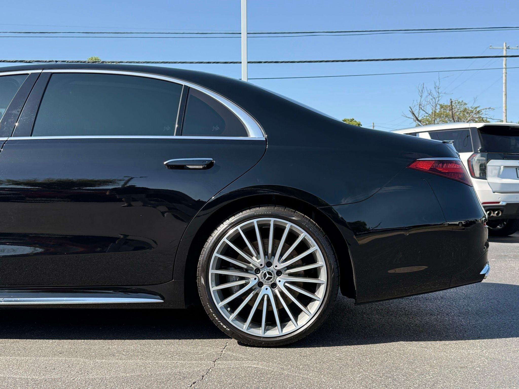 Mercedes-Benz S-Class  2022