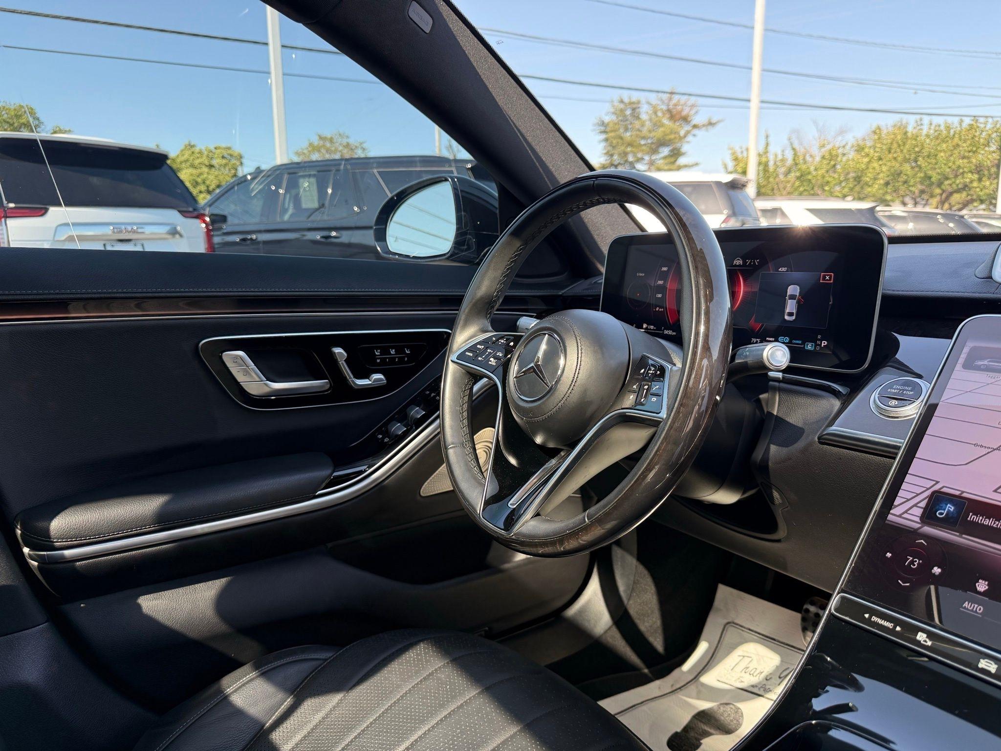 Mercedes-Benz S-Class  2022