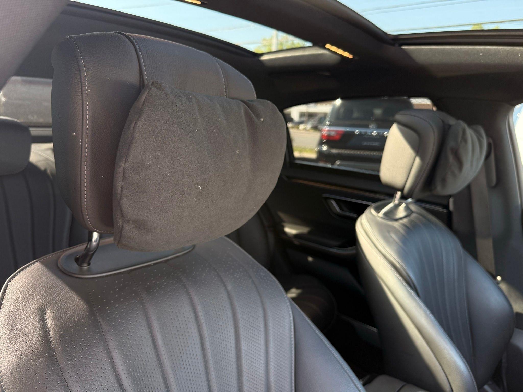 Mercedes-Benz S-Class  2022