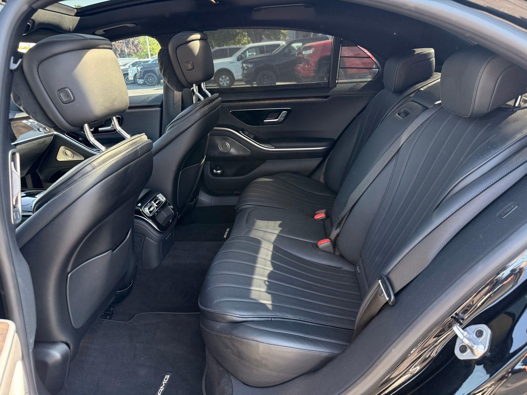 Mercedes-Benz S-Class  2022