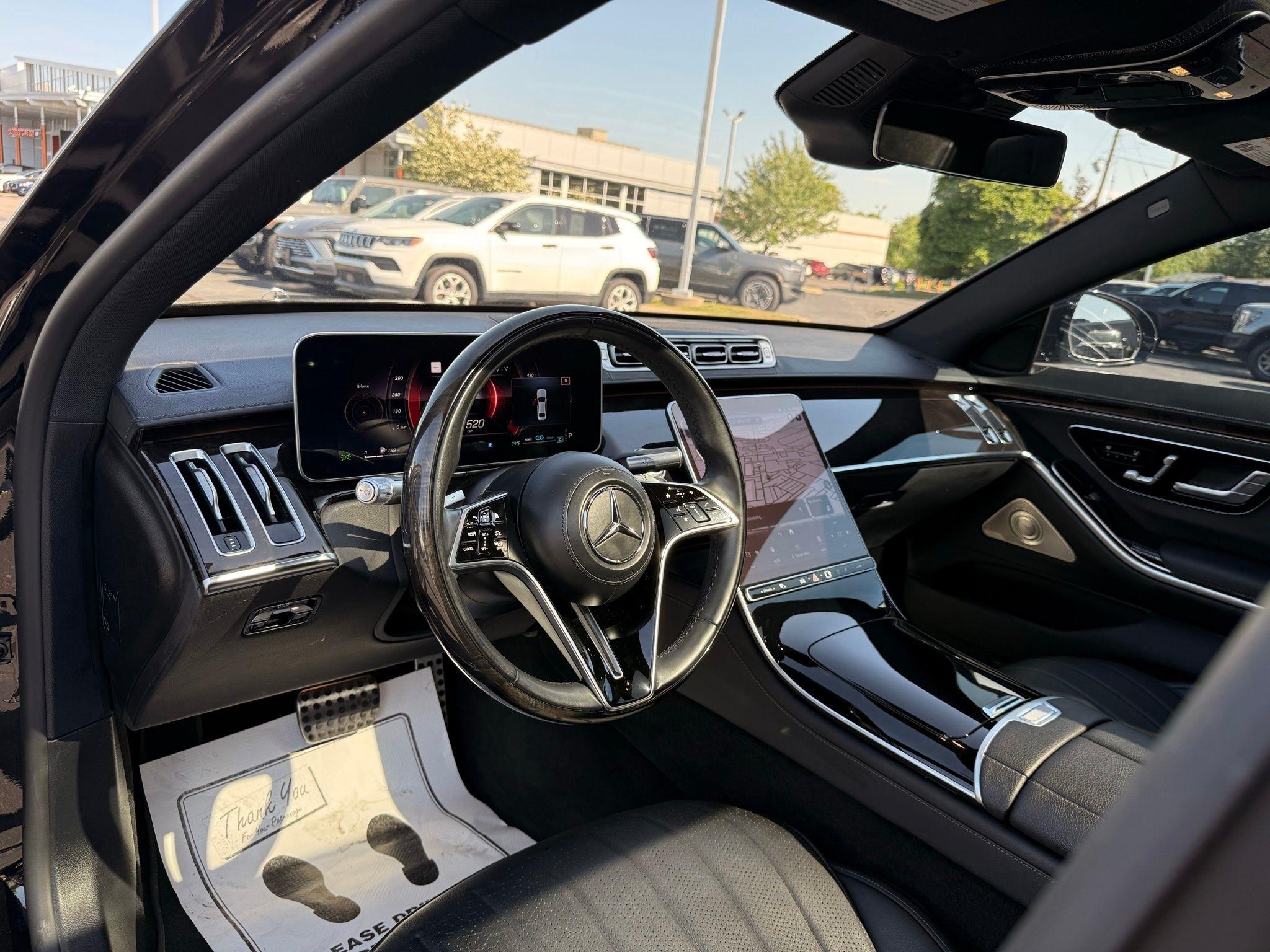 Mercedes-Benz S-Class  2022