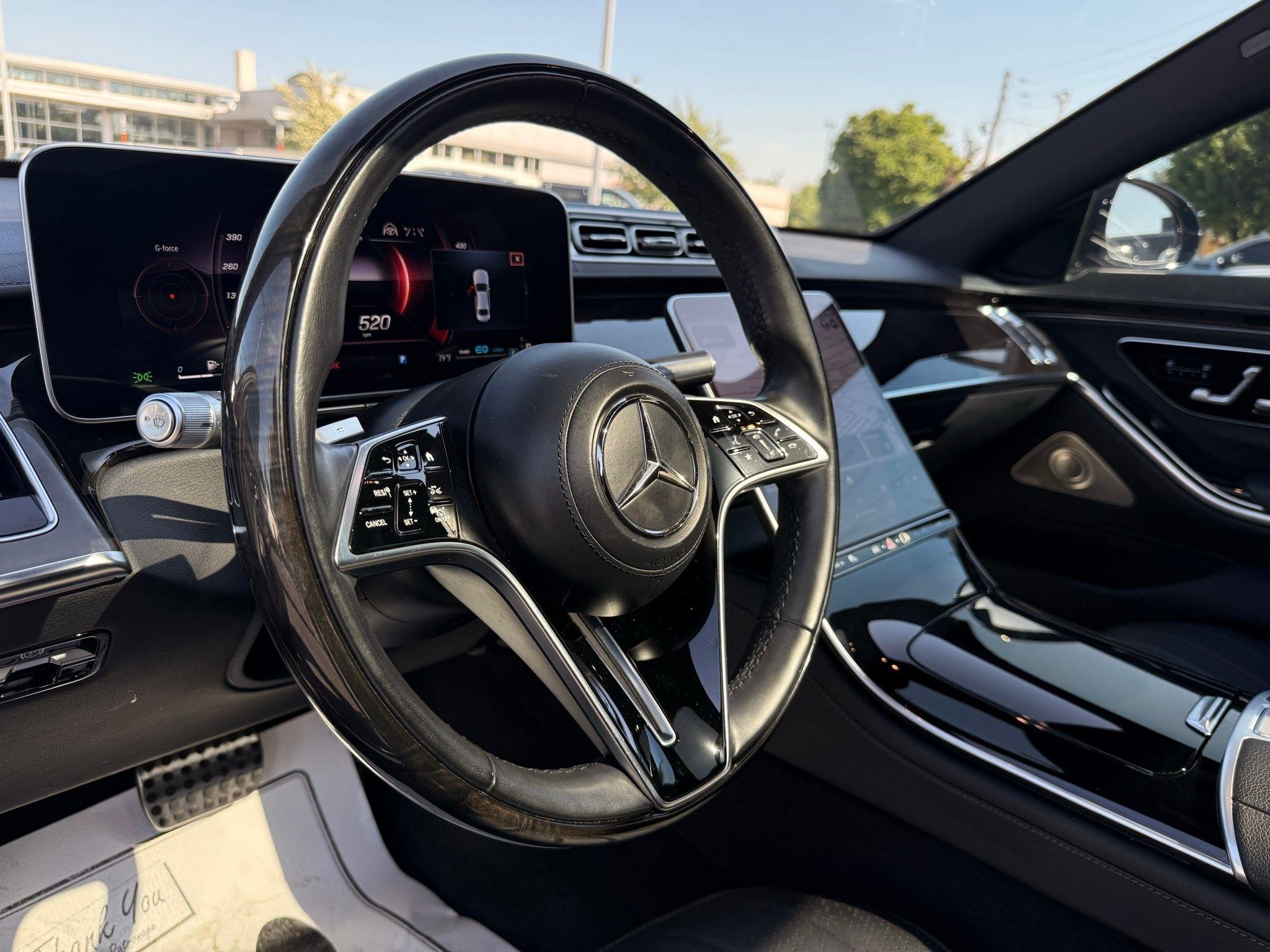 Mercedes-Benz S-Class  2022