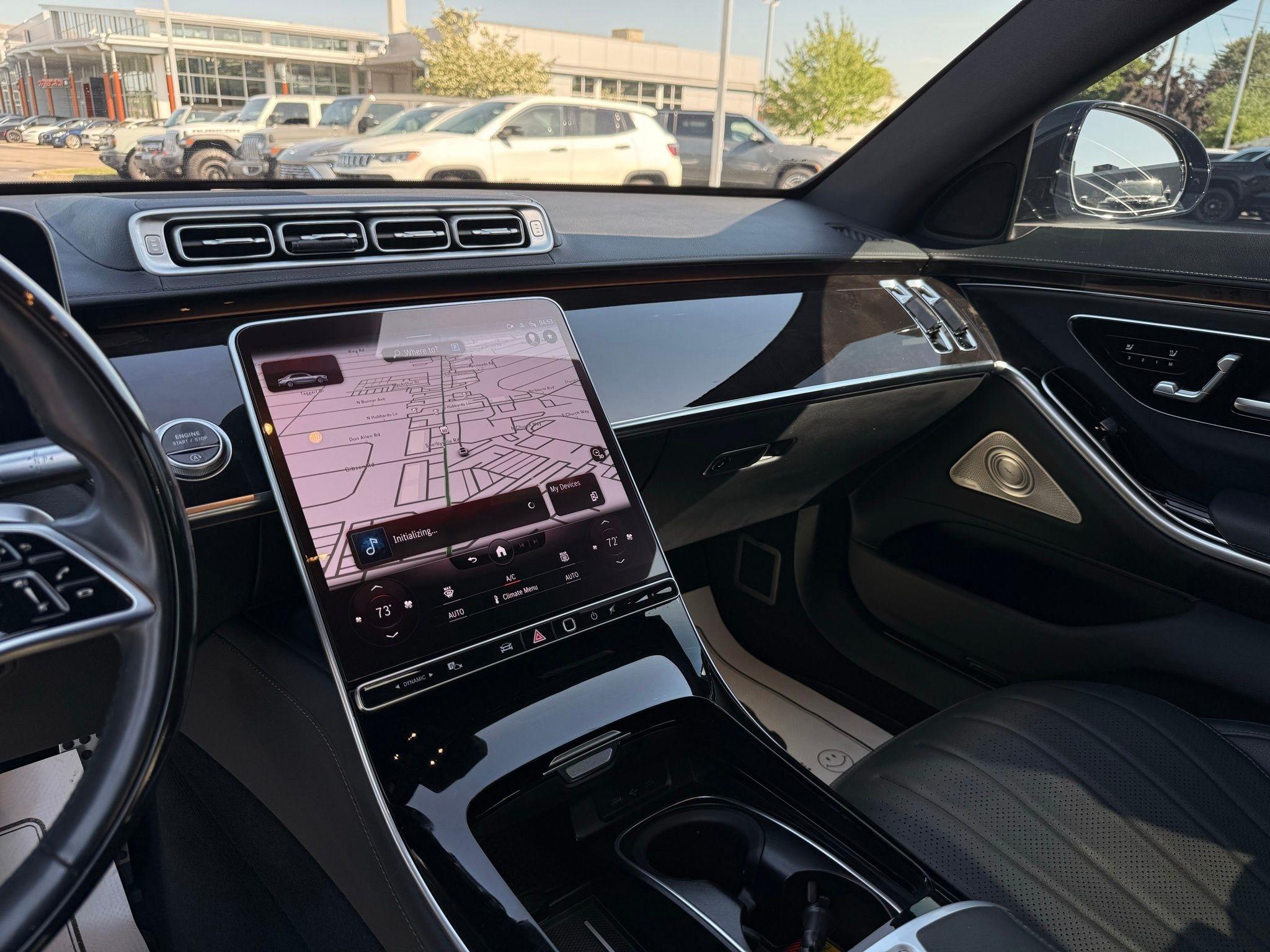 Mercedes-Benz S-Class  2022