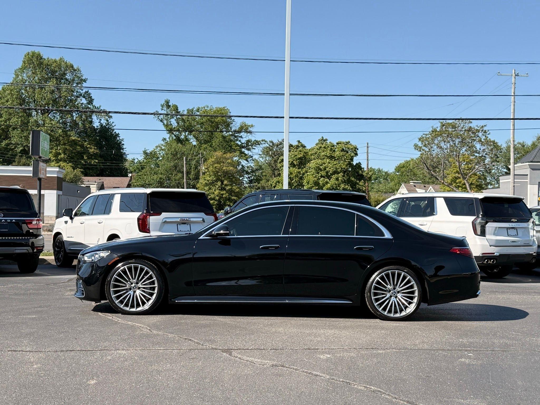 Mercedes-Benz S-Class  2022