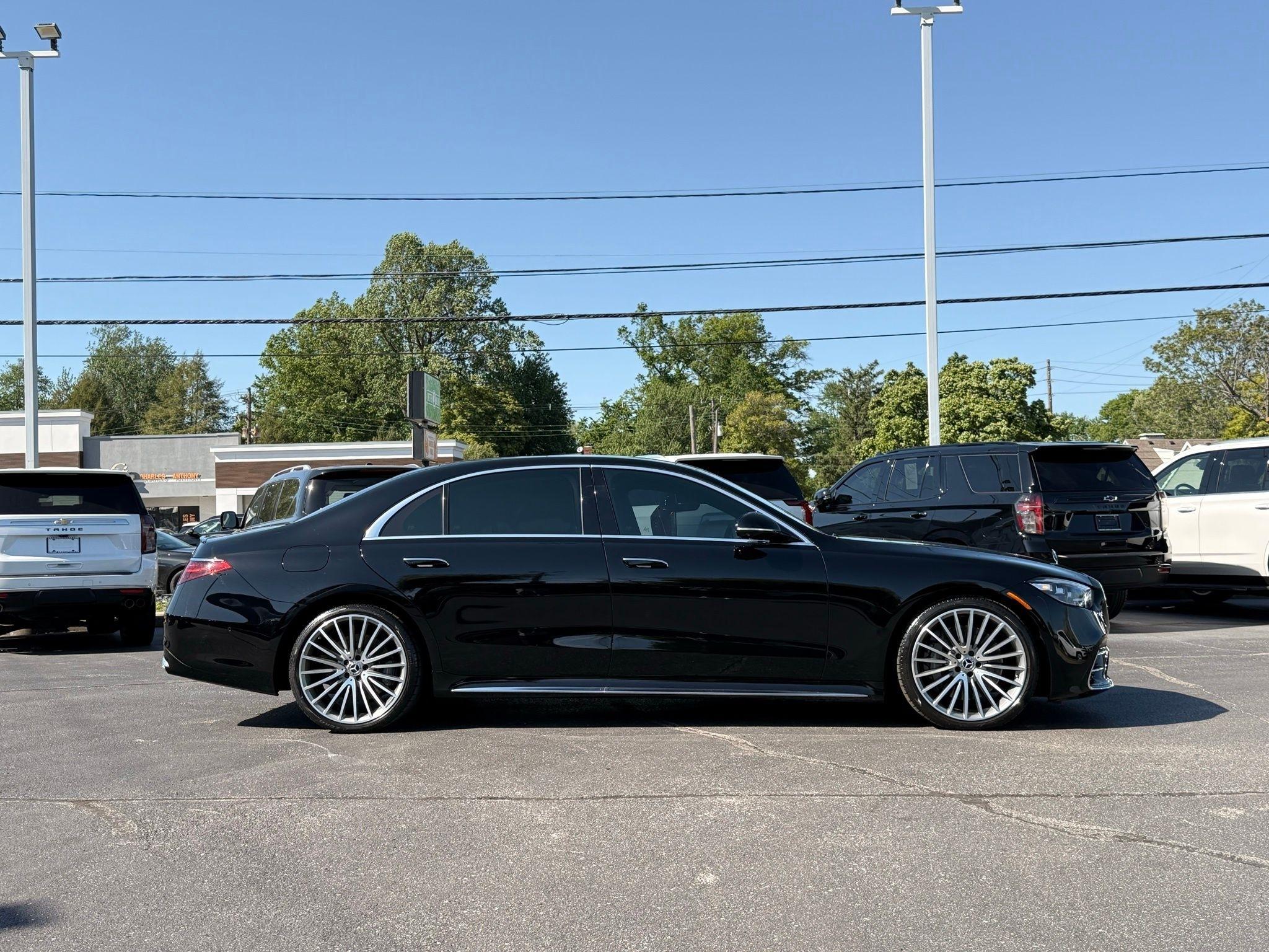 Mercedes-Benz S-Class  2022