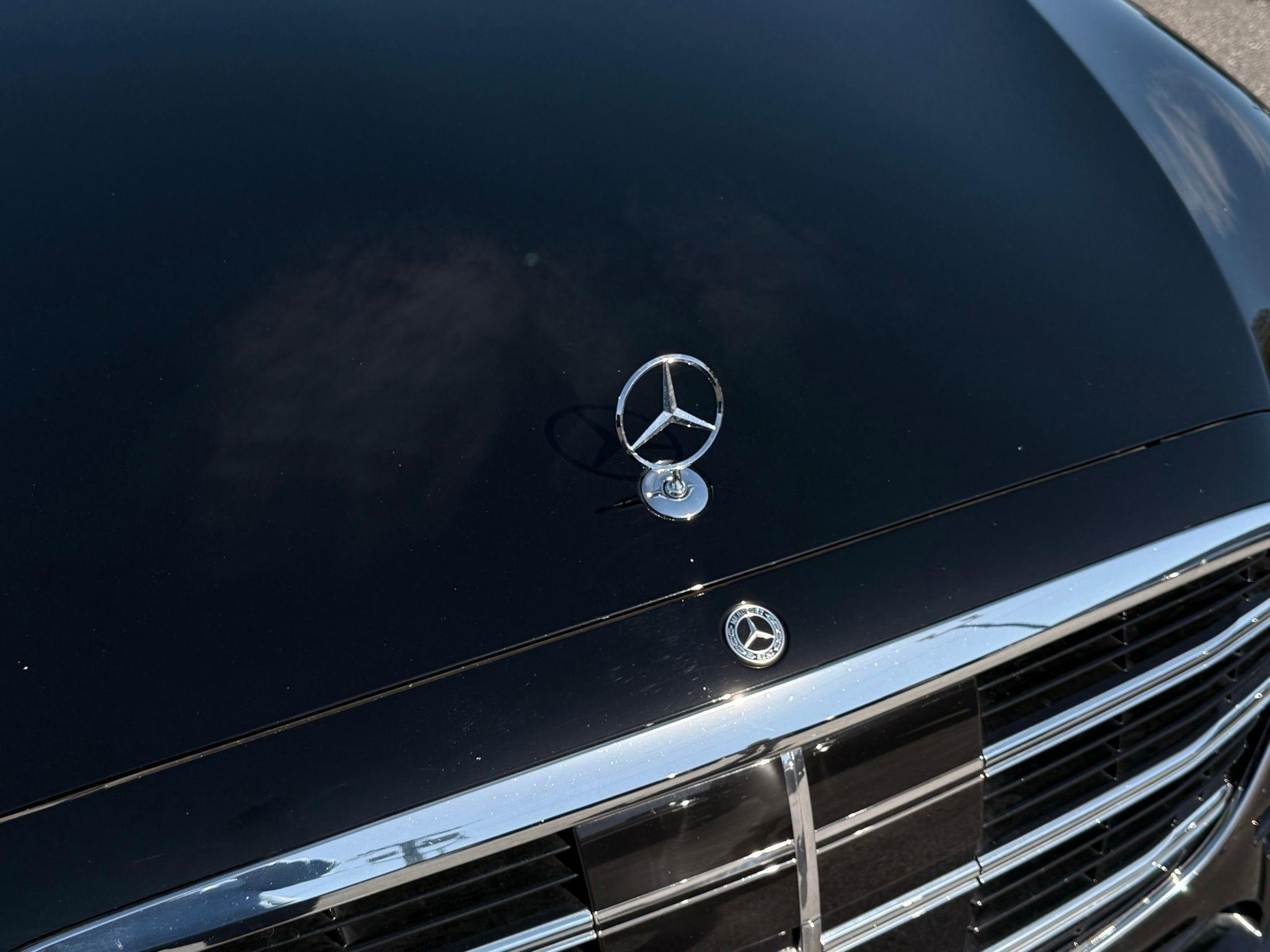 Mercedes-Benz S-Class  2022