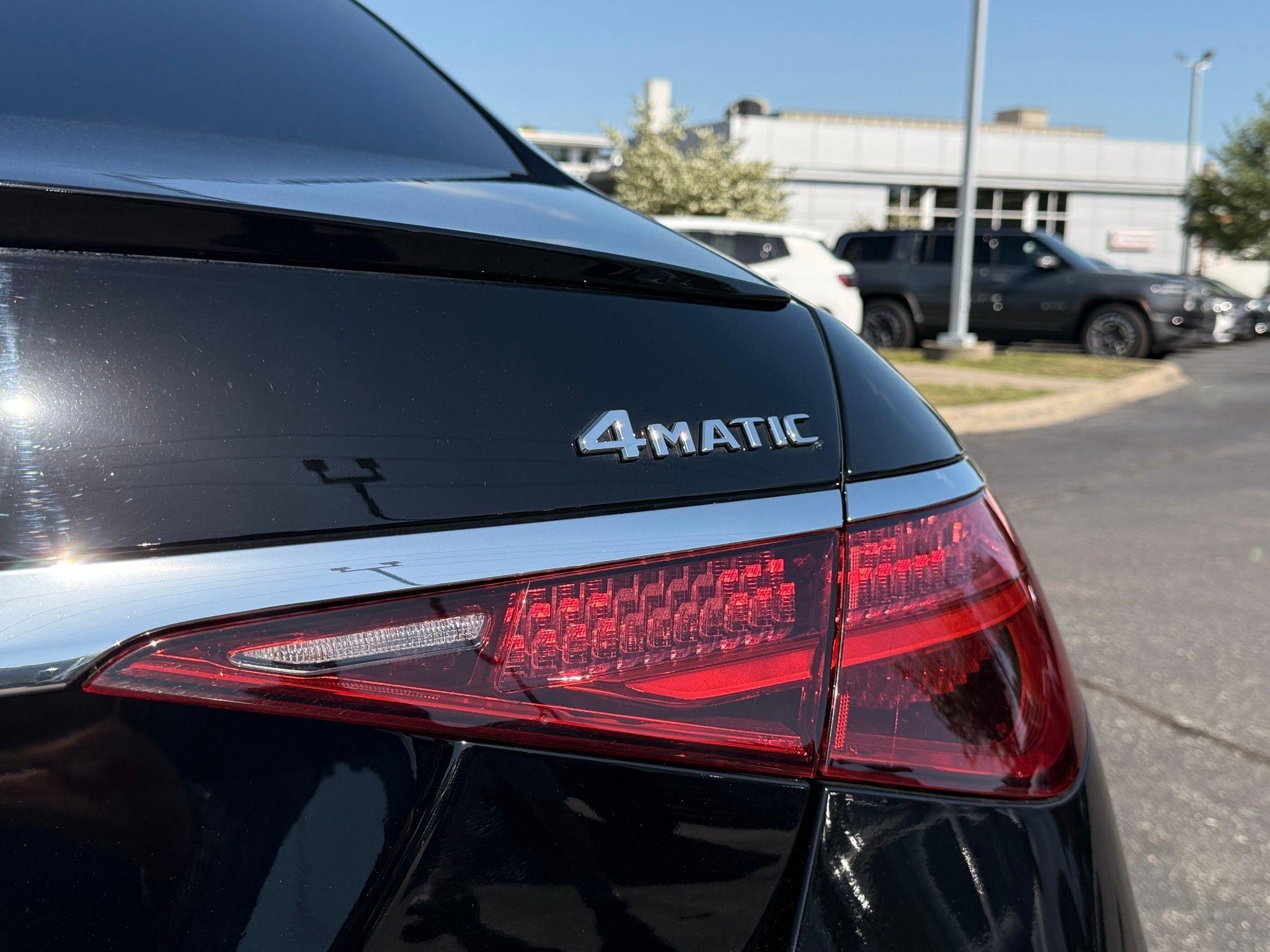 Mercedes-Benz S-Class  2022