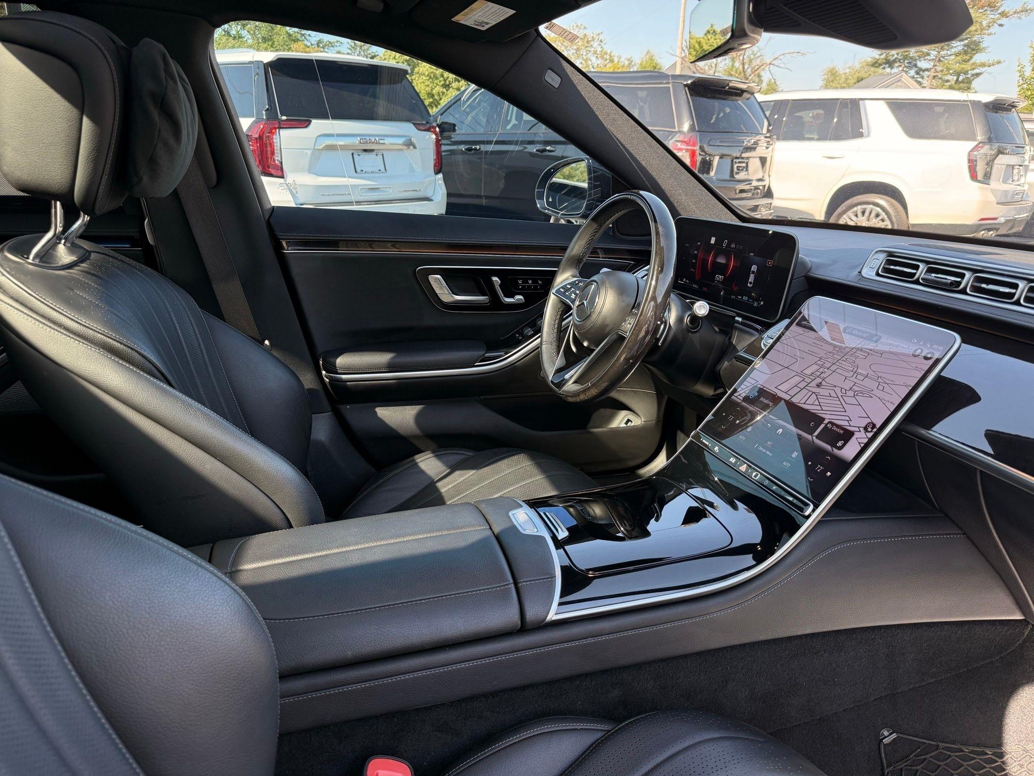 Mercedes-Benz S-Class  2022