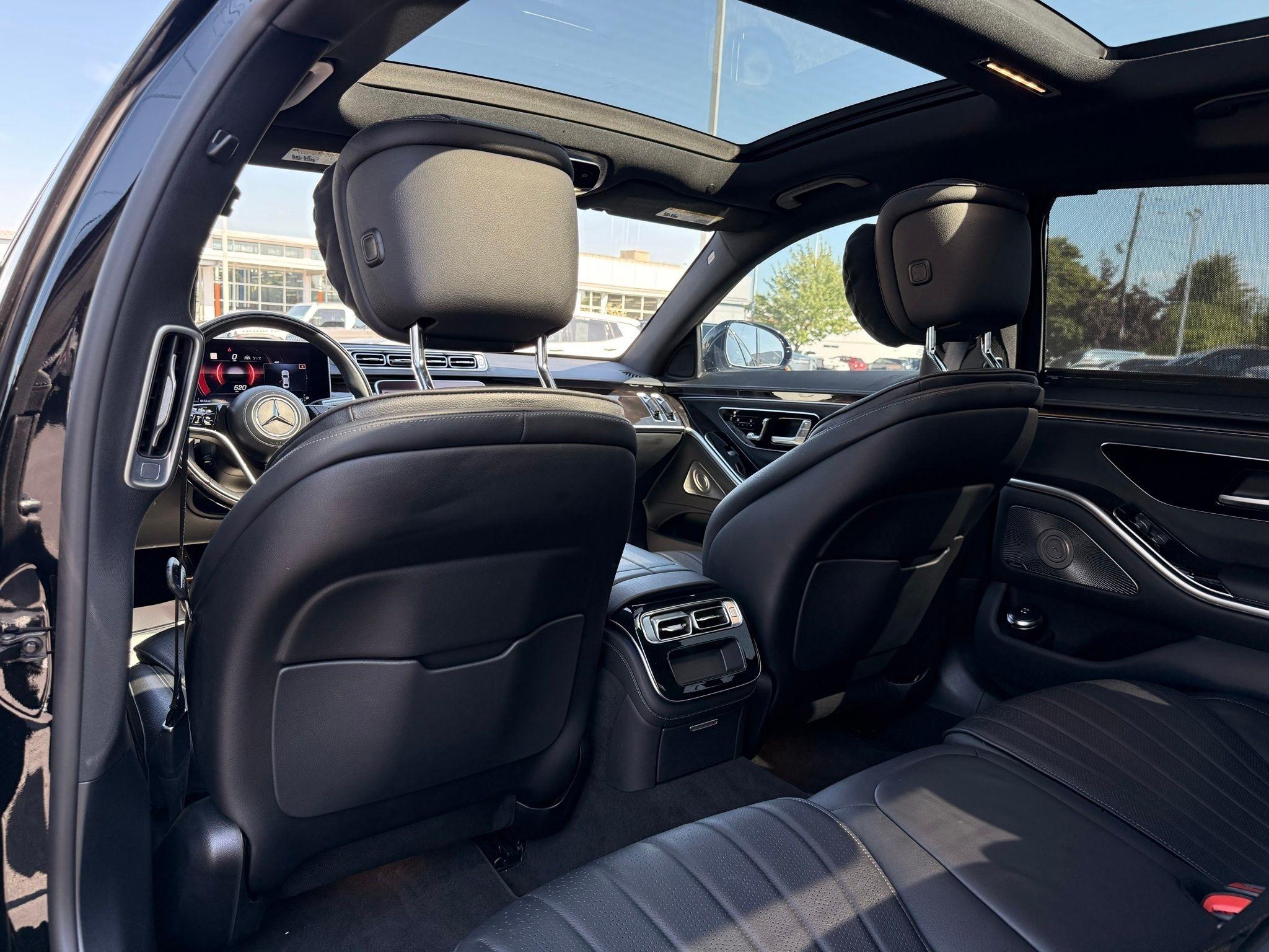 Mercedes-Benz S-Class  2022