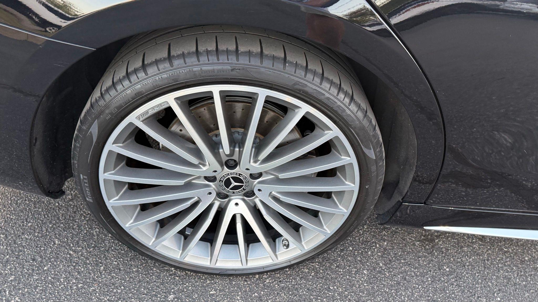 Mercedes-Benz S-Class  2022