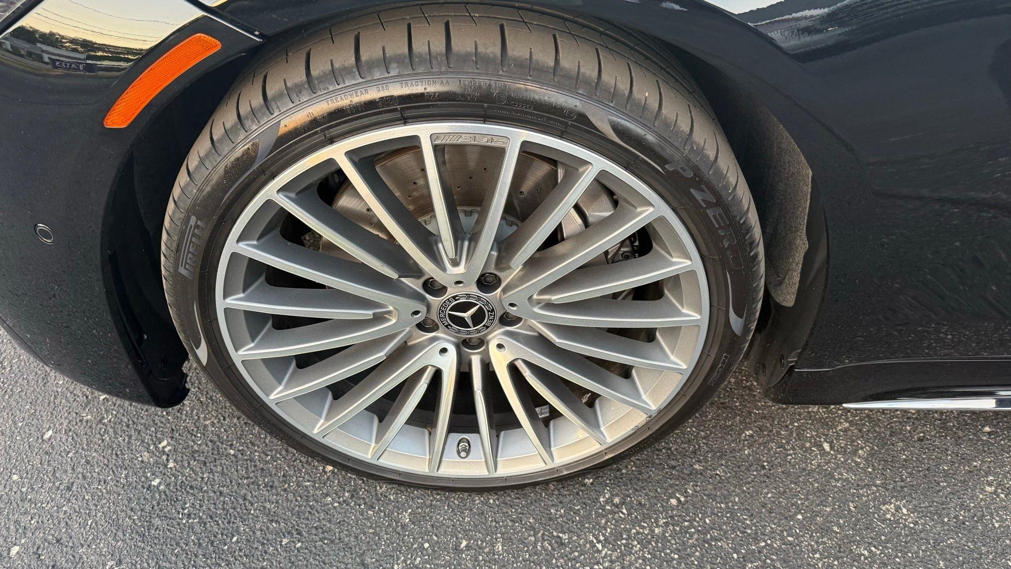 Mercedes-Benz S-Class  2022