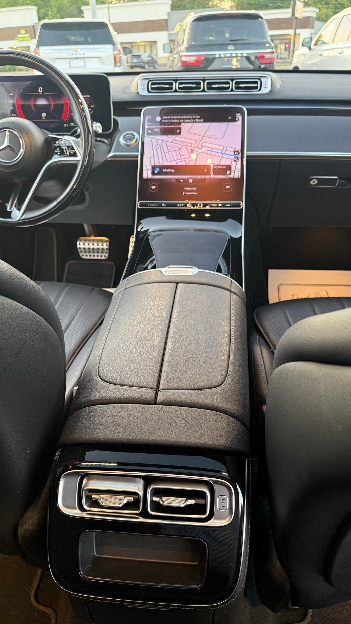 Mercedes-Benz S-Class  2022