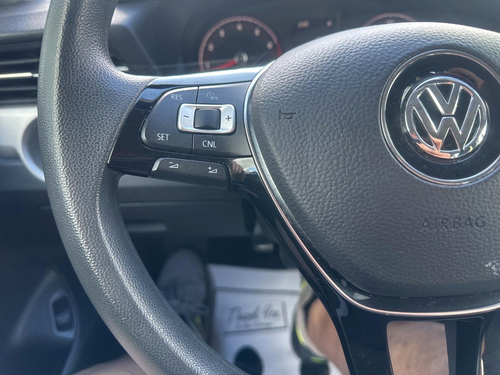 Volkswagen Passat  2020