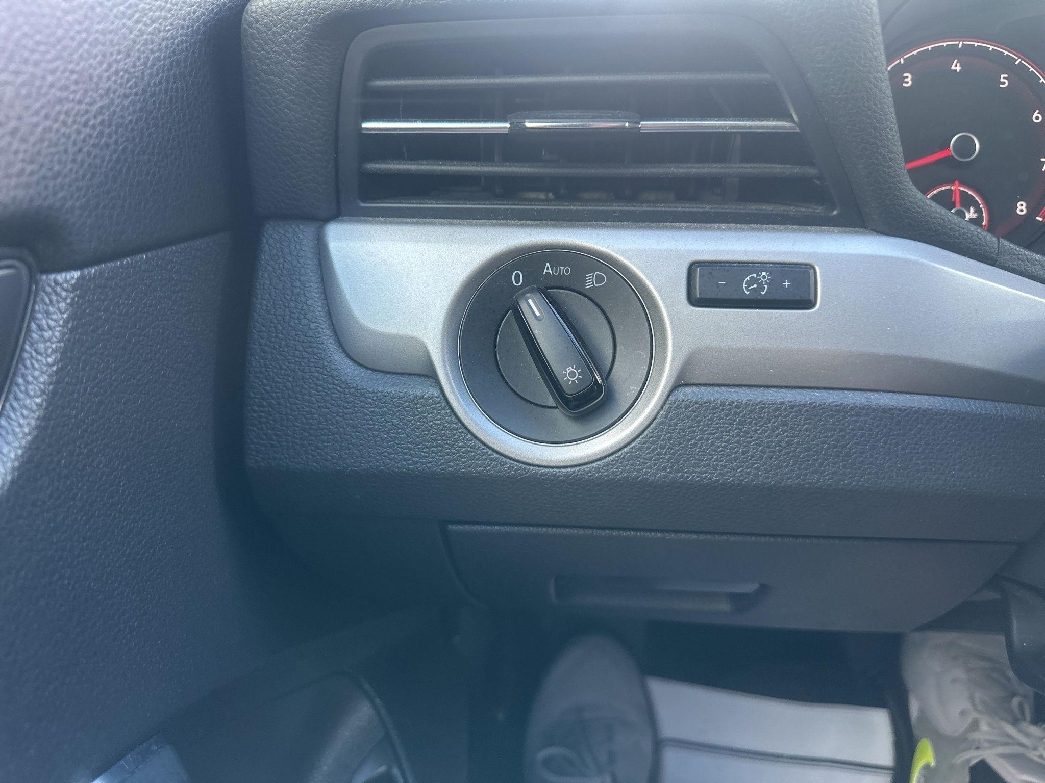 Volkswagen Passat  2020