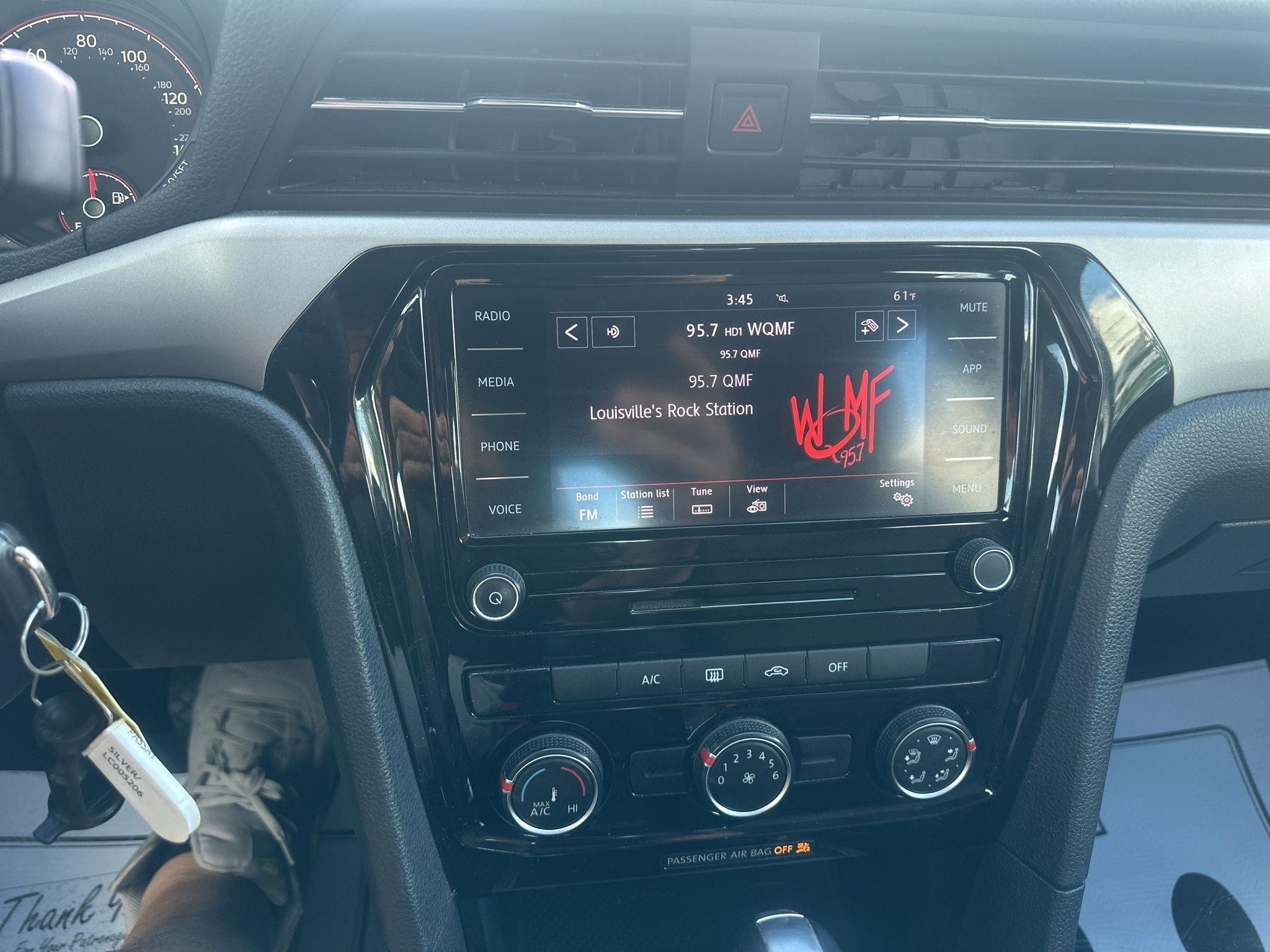 Volkswagen Passat  2020