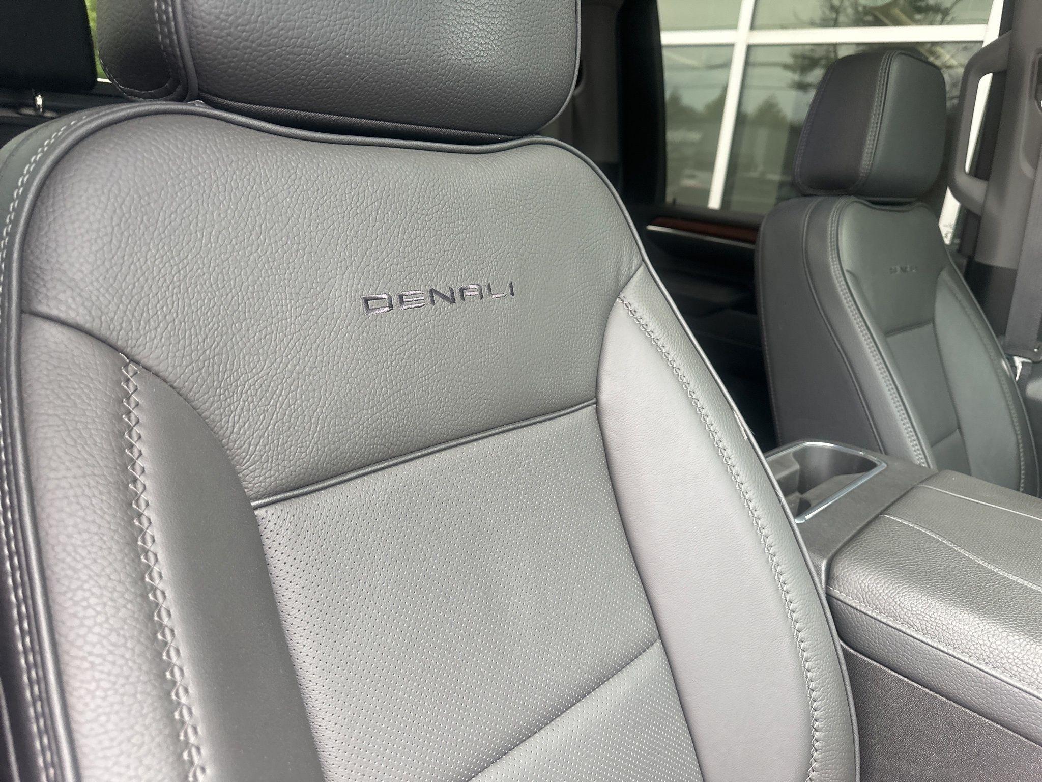 GMC Sierra 3500HD  2025