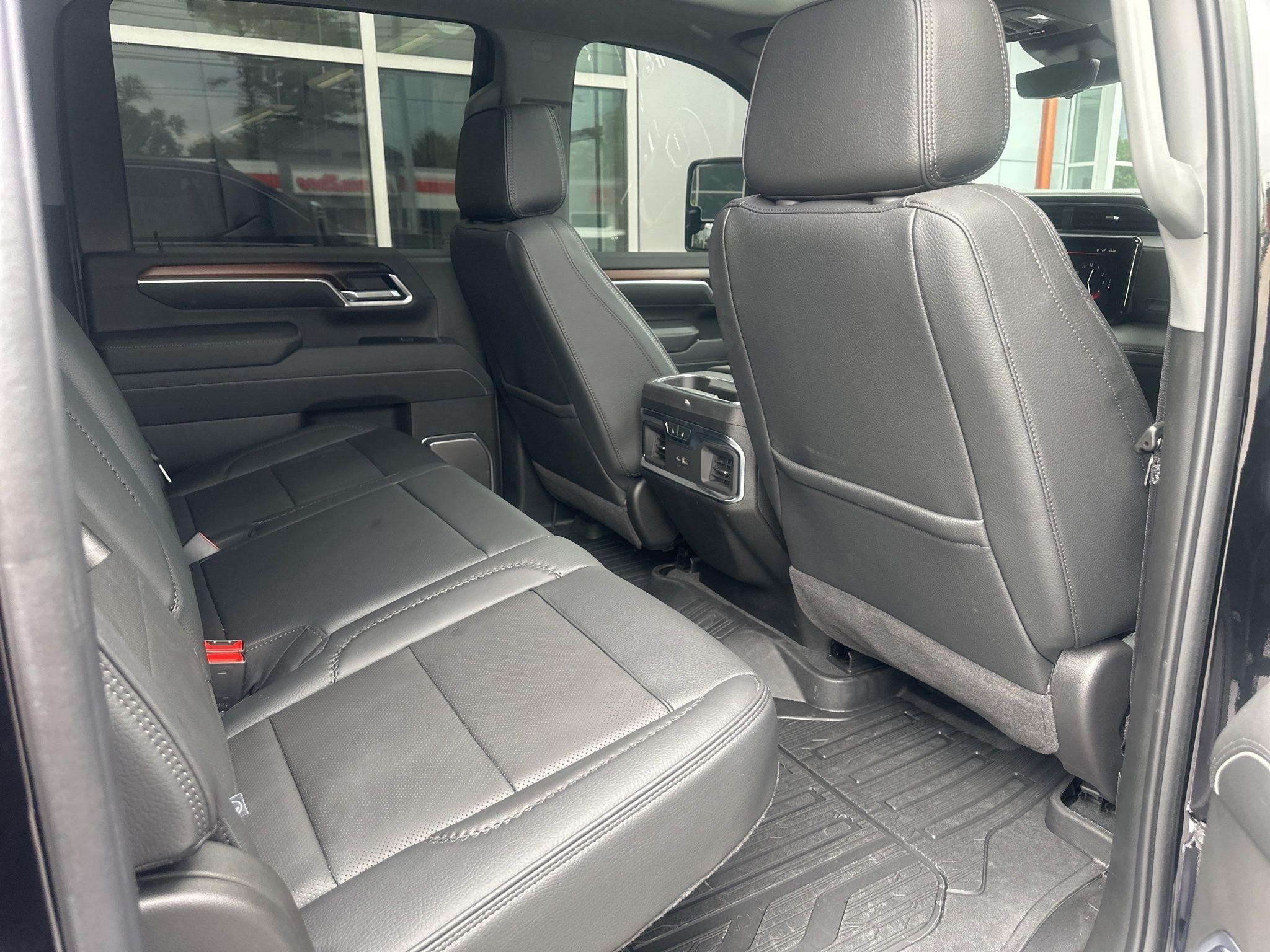 GMC Sierra 3500HD  2025