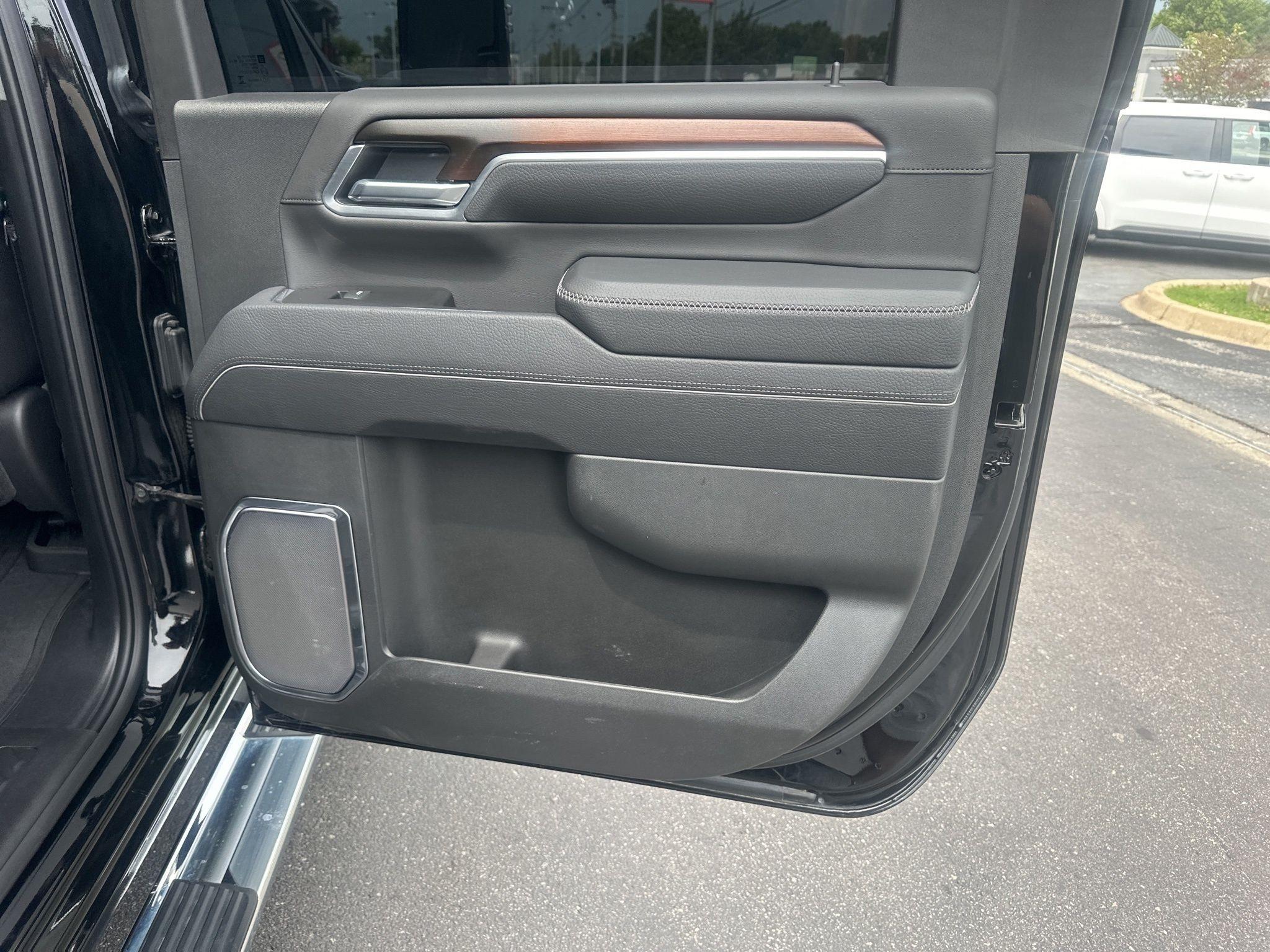 GMC Sierra 3500HD  2025