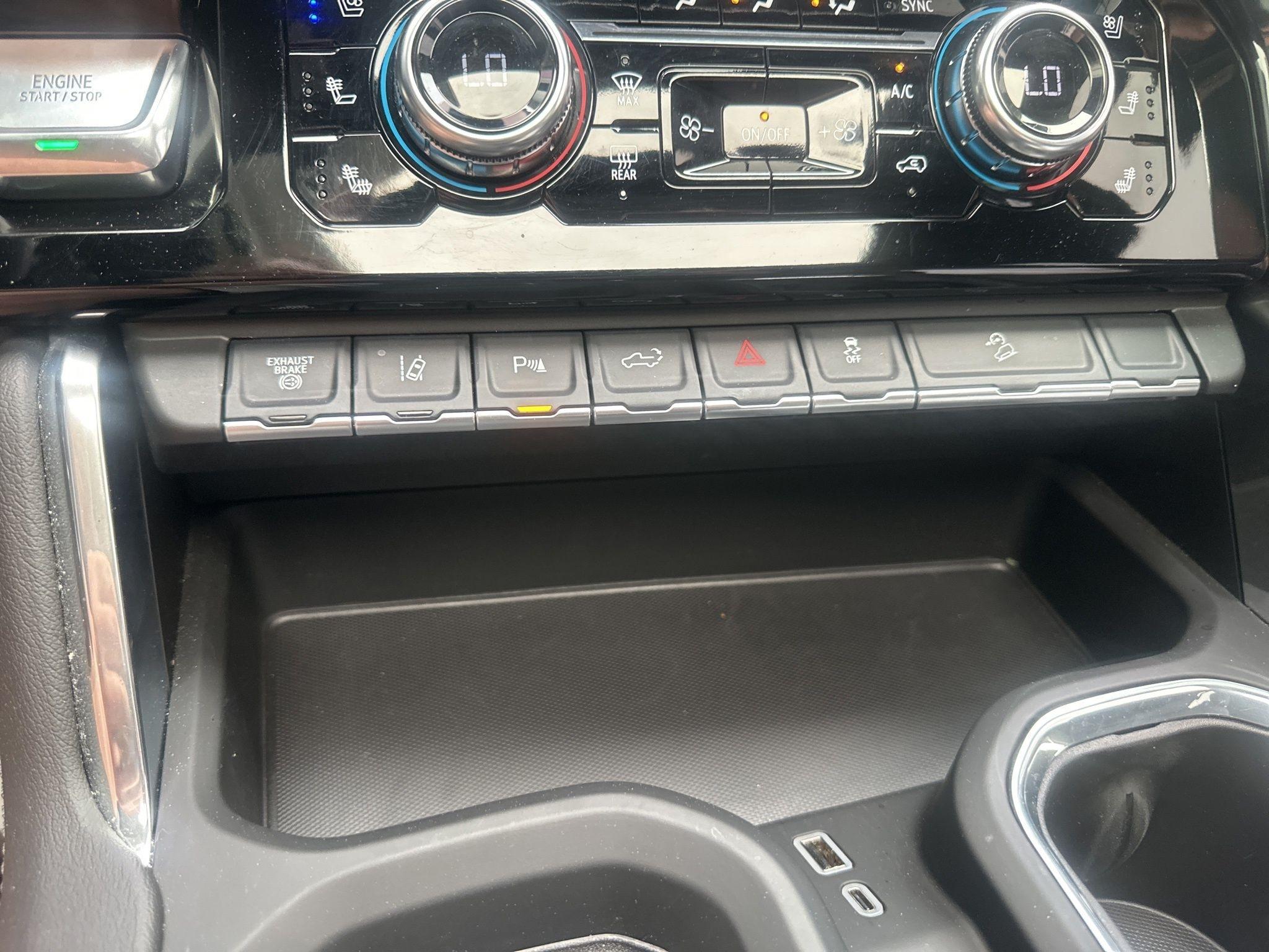 GMC Sierra 3500HD  2025