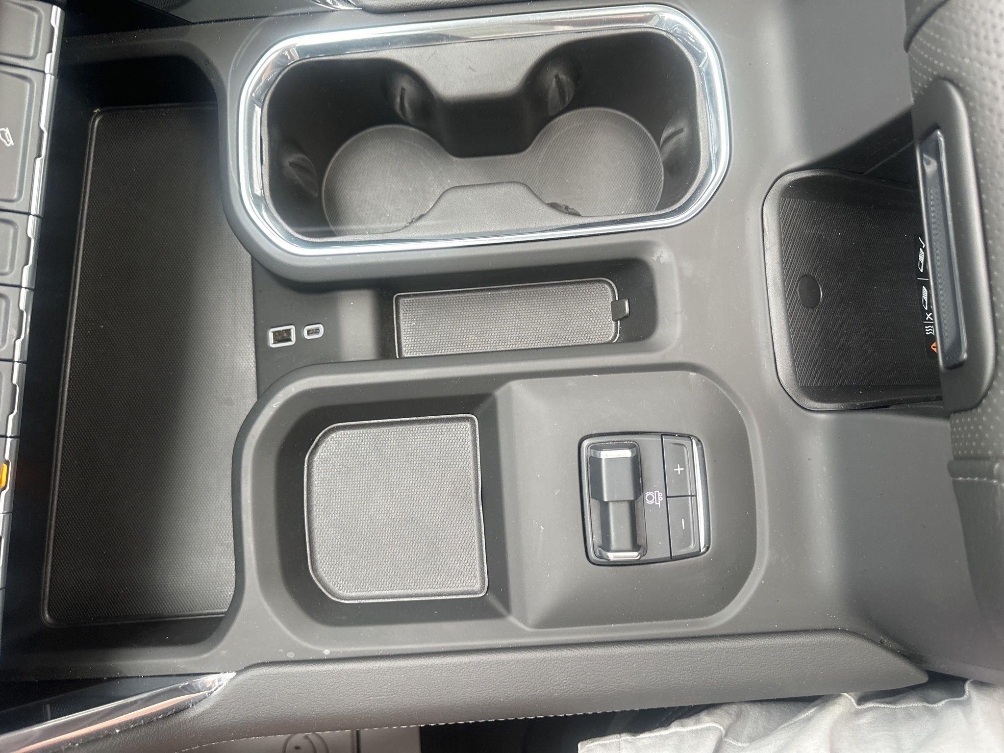 GMC Sierra 3500HD  2025