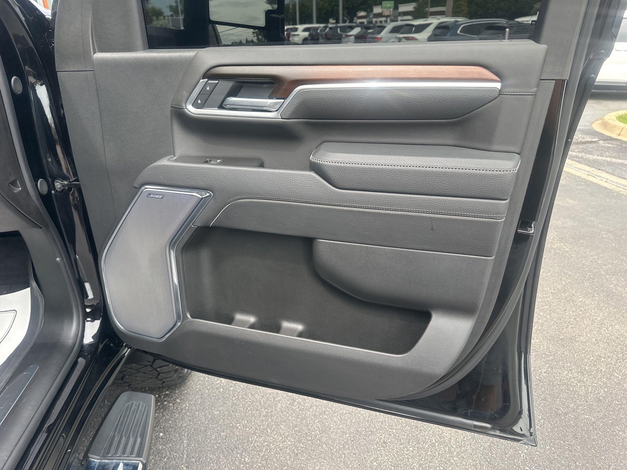 GMC Sierra 3500HD  2025