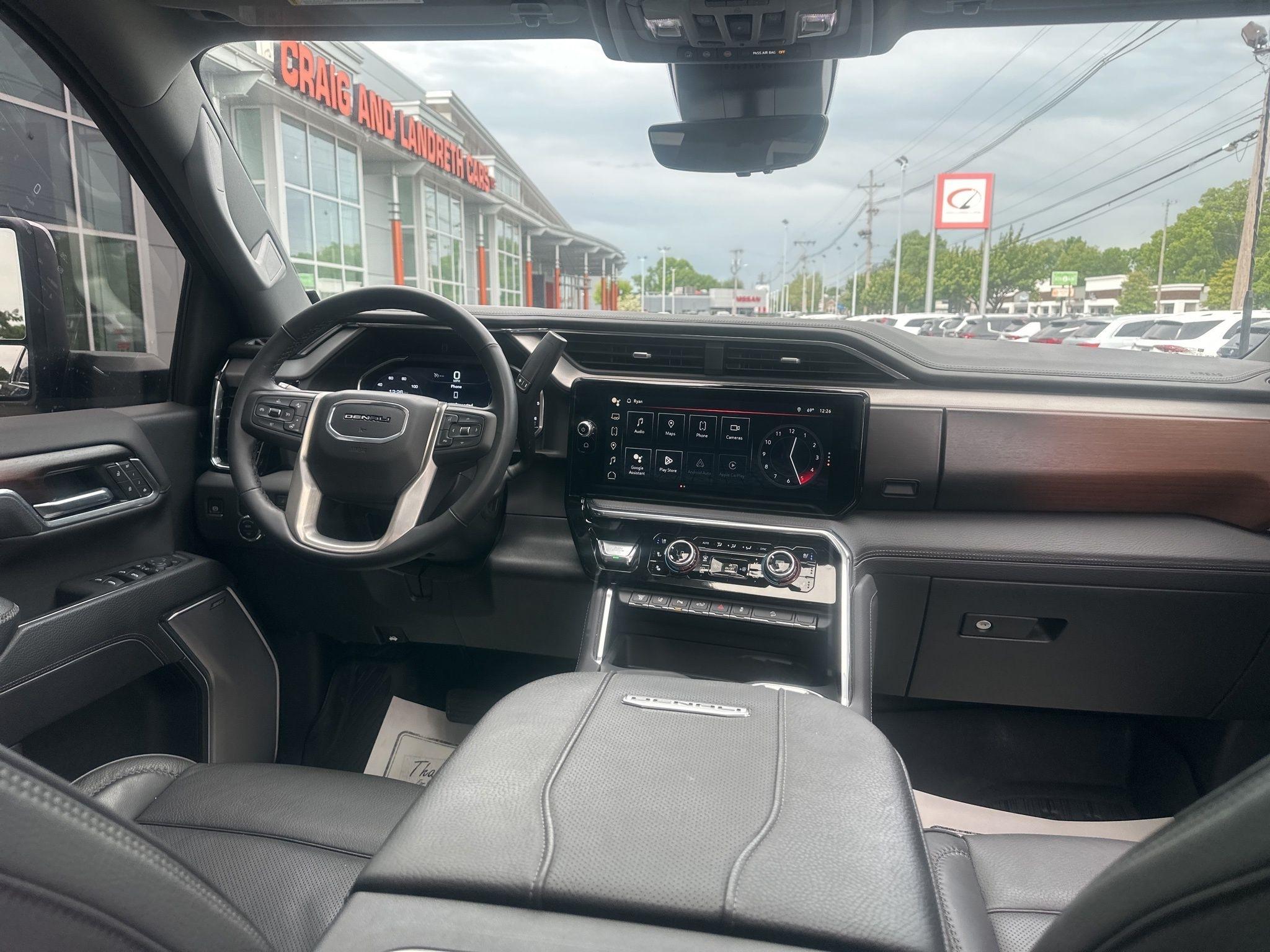 GMC Sierra 3500HD  2025