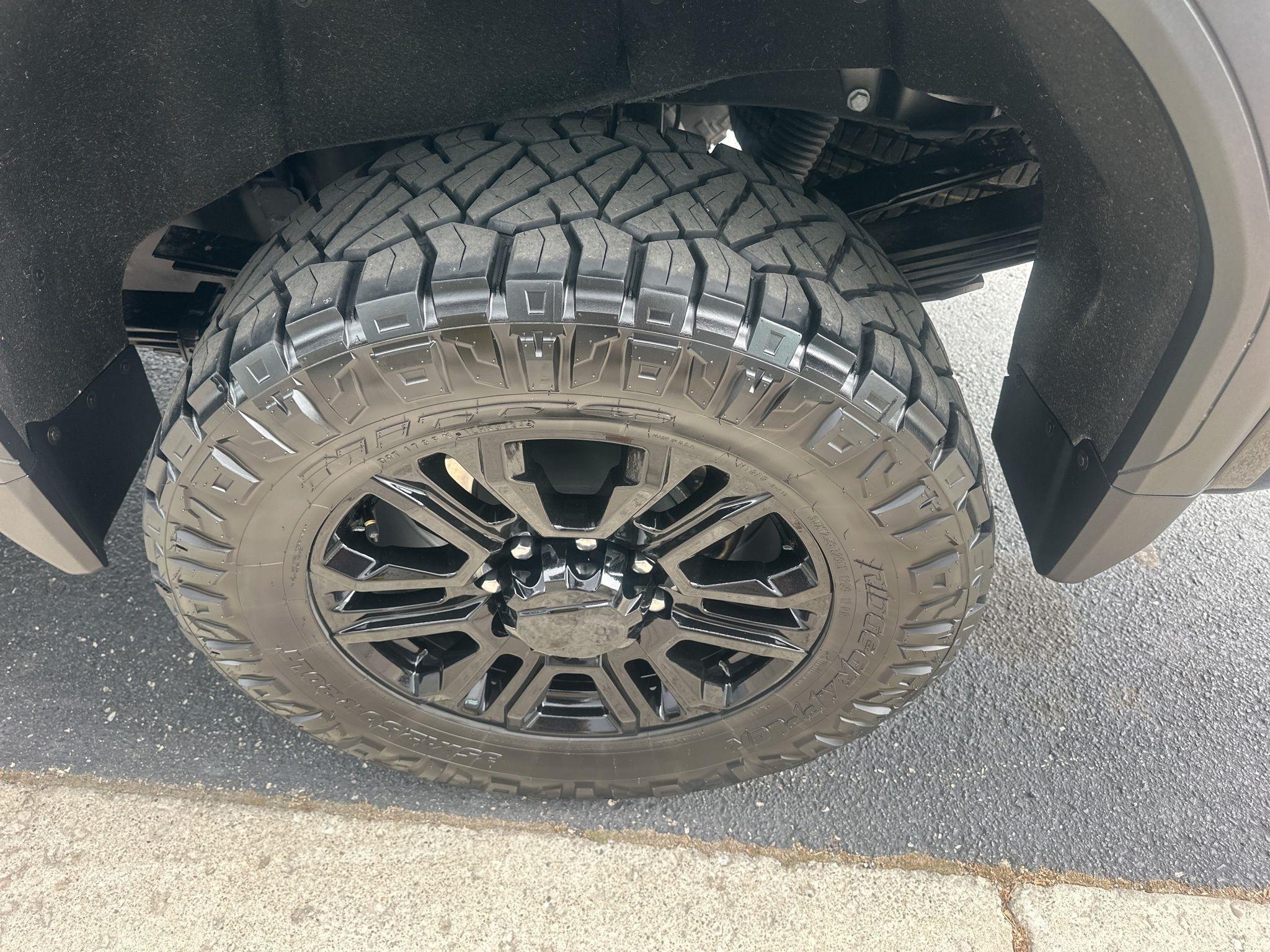 GMC Sierra 3500HD  2025