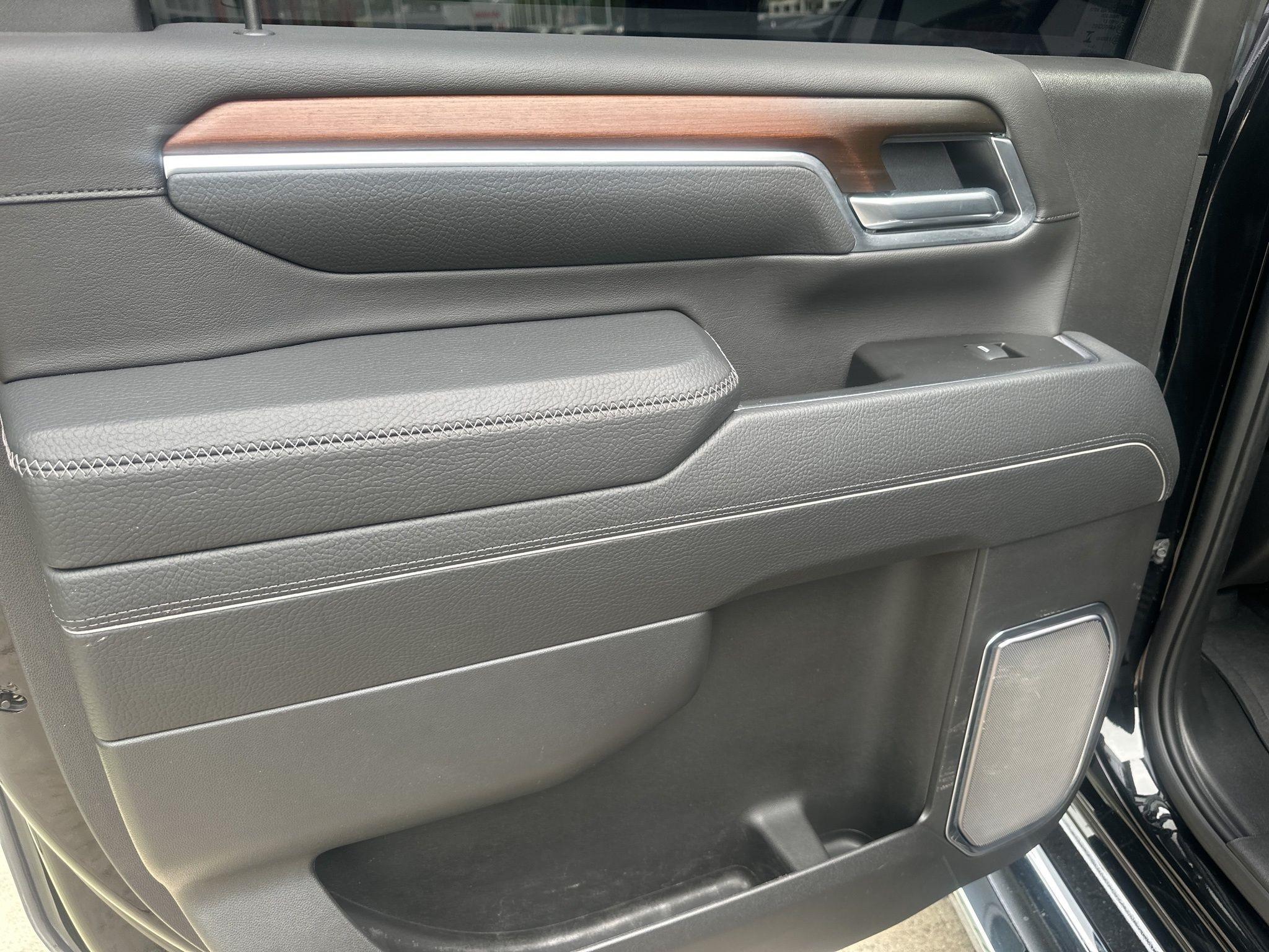 GMC Sierra 3500HD  2025