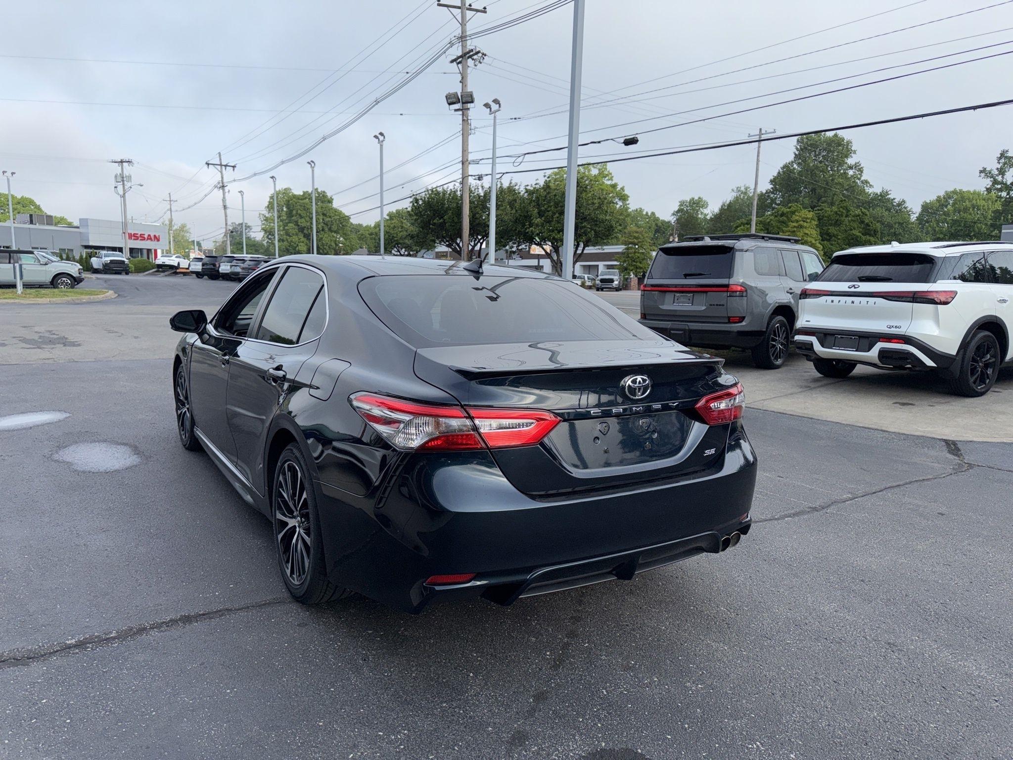 Toyota Camry  2019
