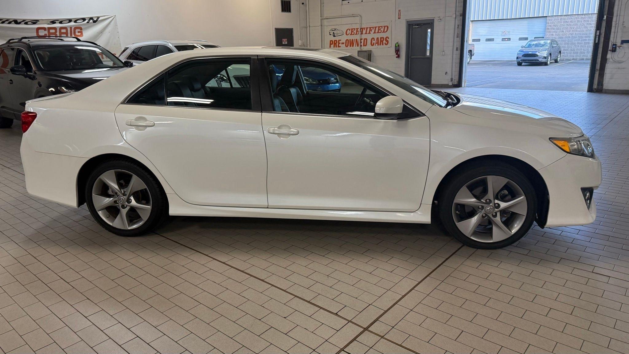 Toyota Camry  2012