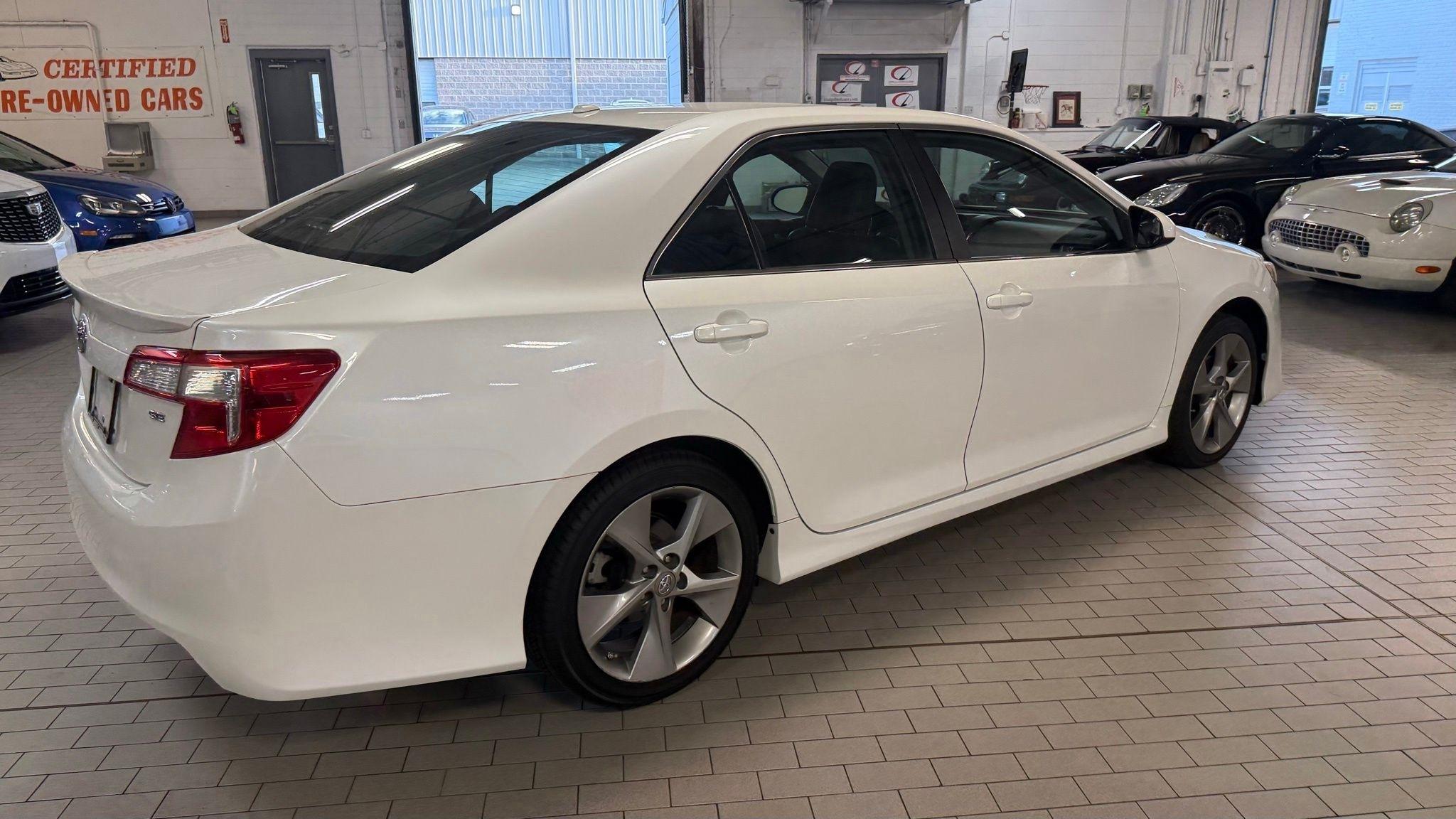 Toyota Camry  2012