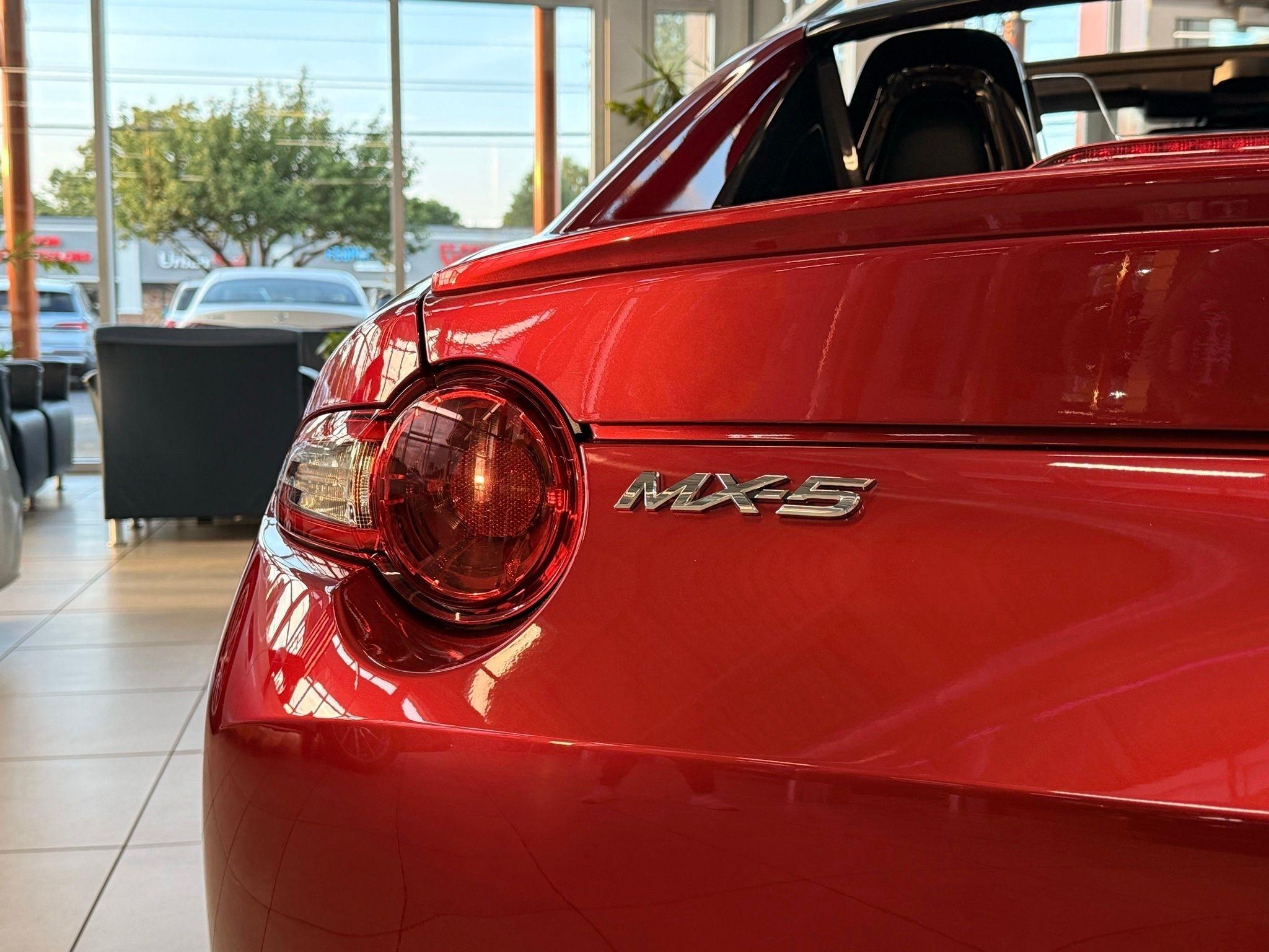 Mazda MX-5 Miata RF  2019