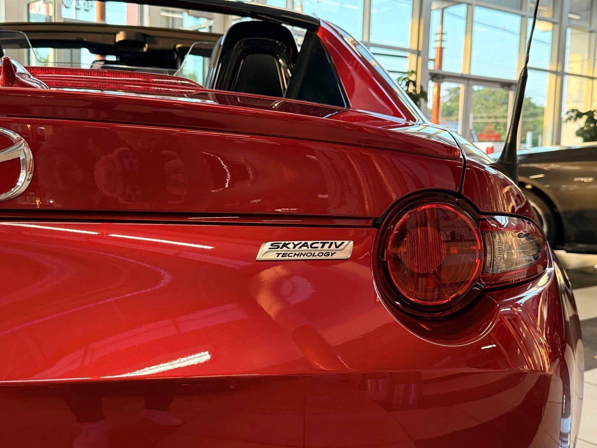 Mazda MX-5 Miata RF  2019