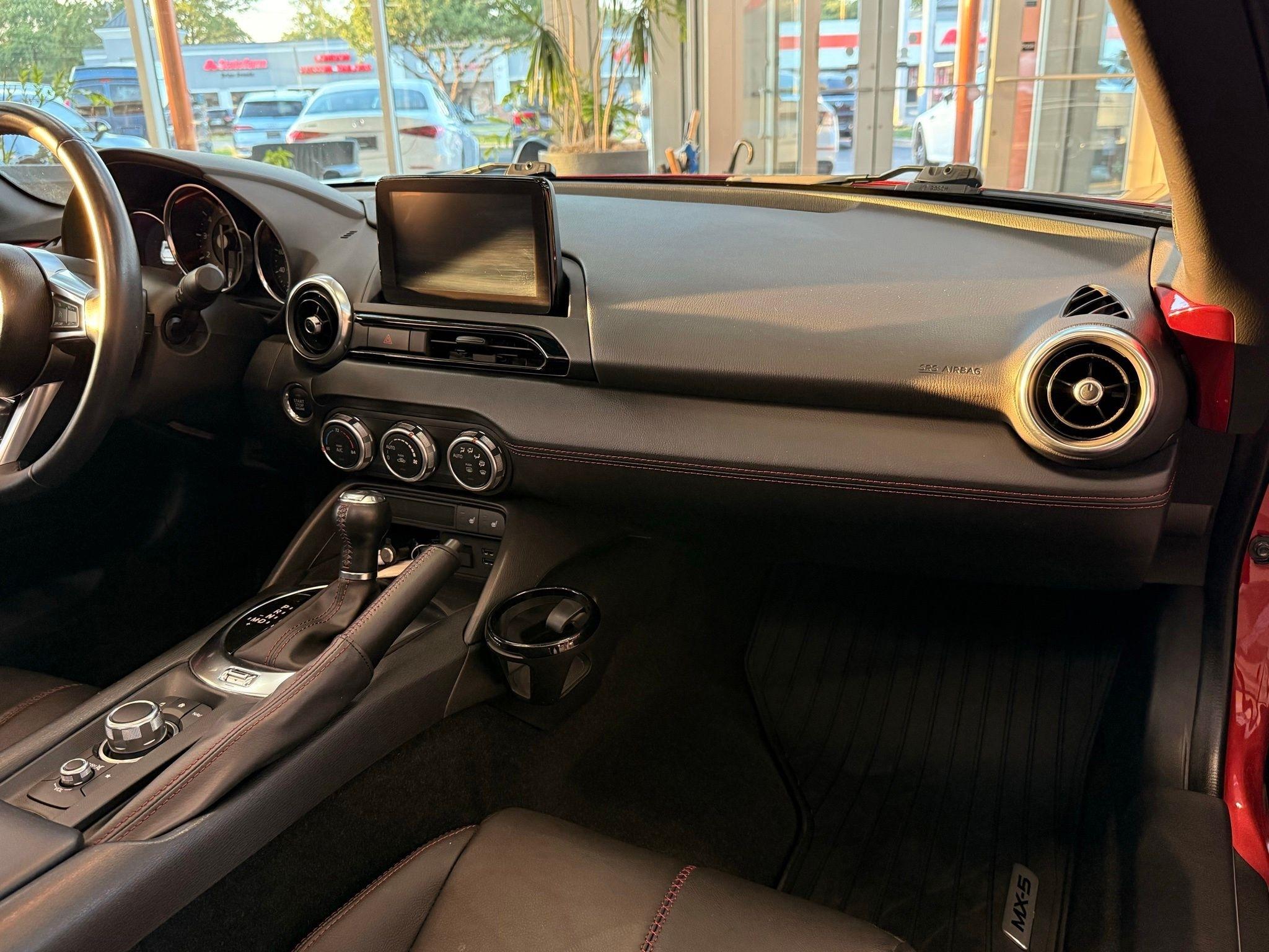 Mazda MX-5 Miata RF  2019