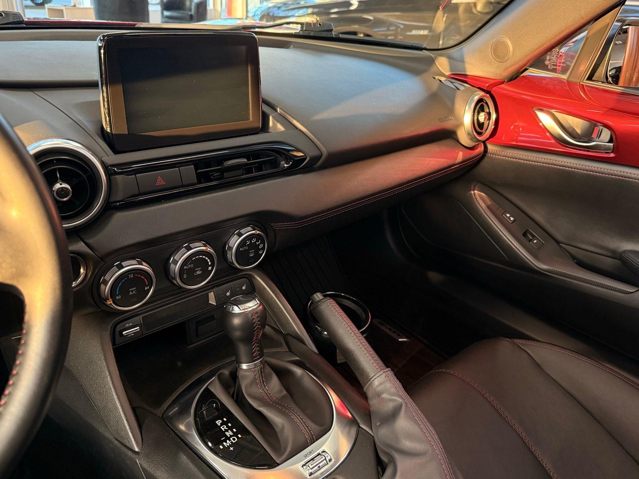 Mazda MX-5 Miata RF  2019